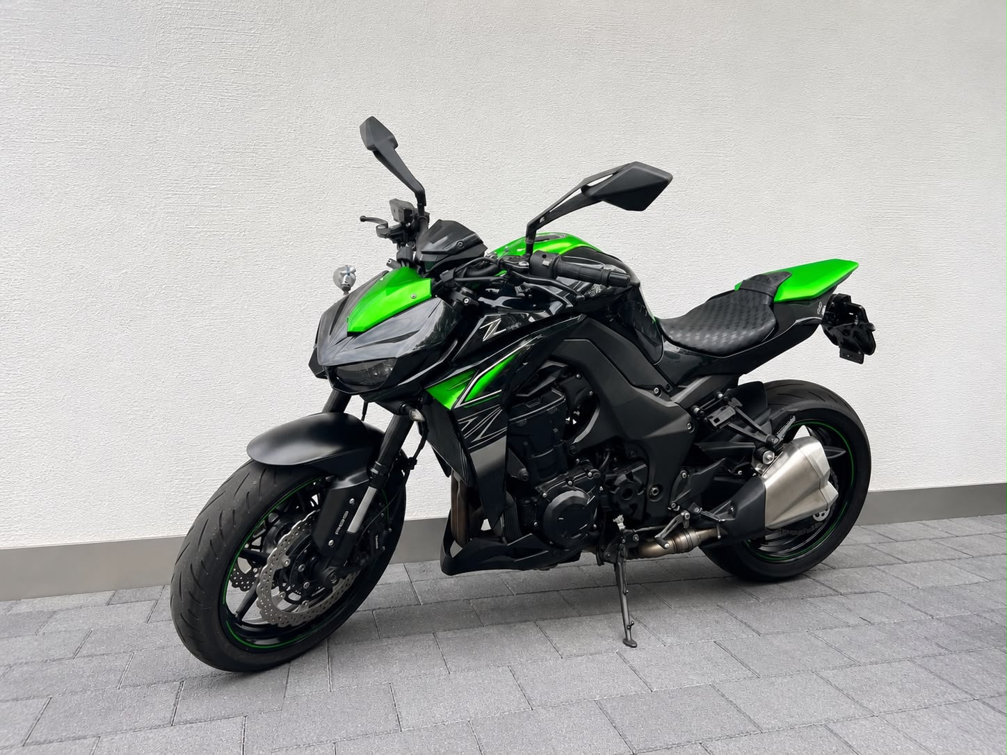 KAWASAKI Z 1000-image-0