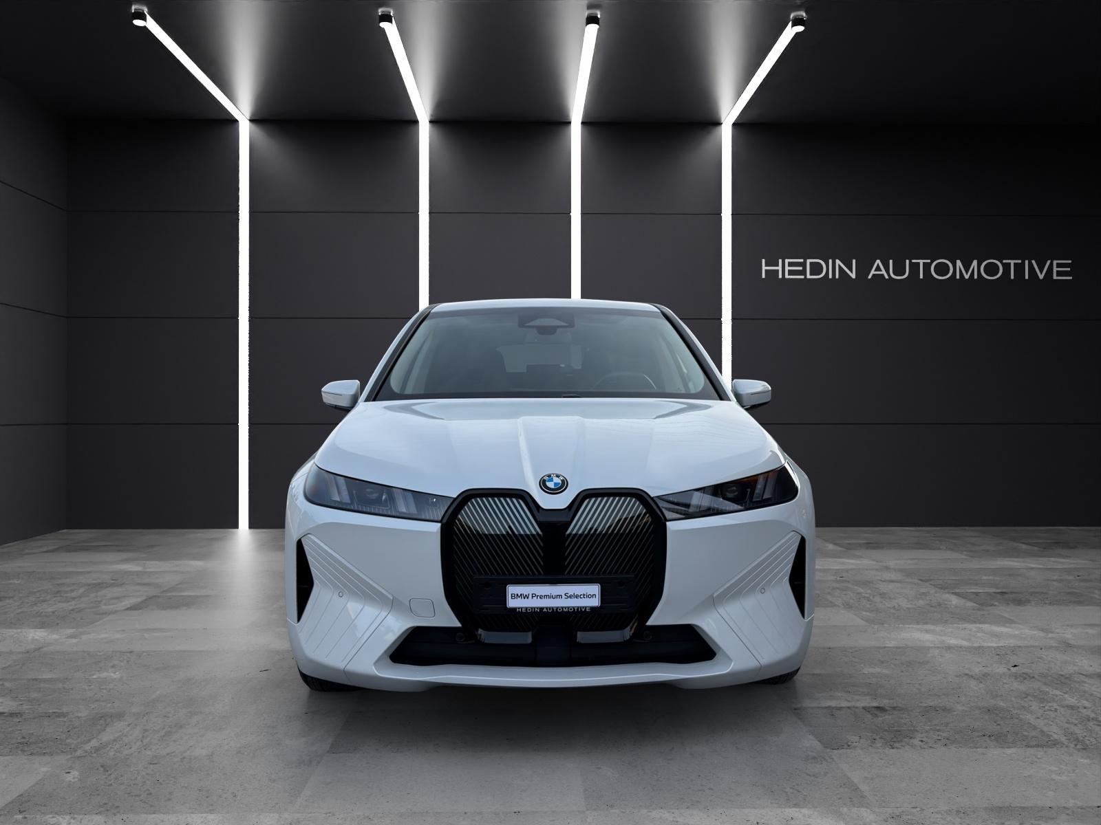 BMW iX I20 xDrive45-image-6