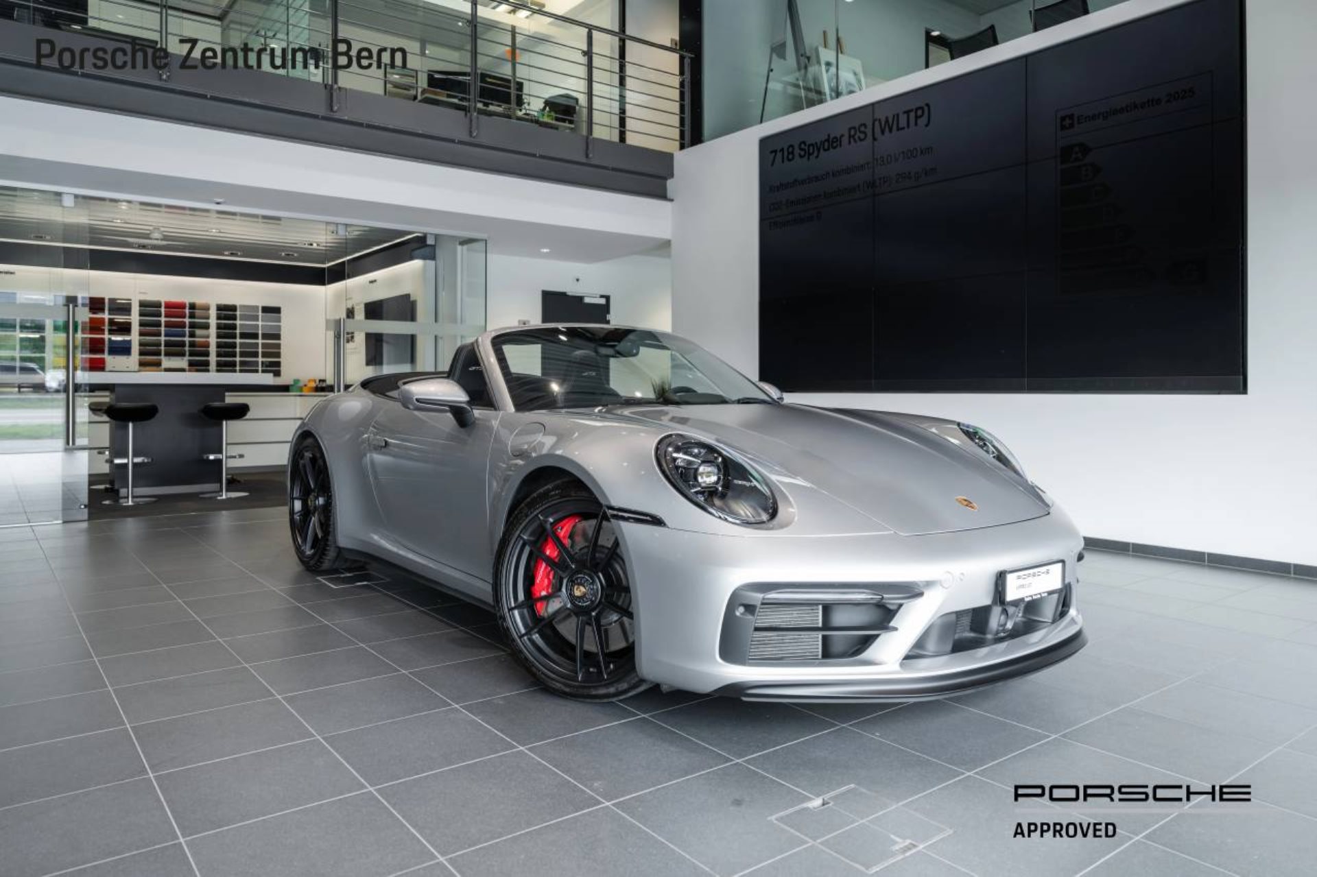 PORSCHE 911 Carrera 4 GTS Cabriolet