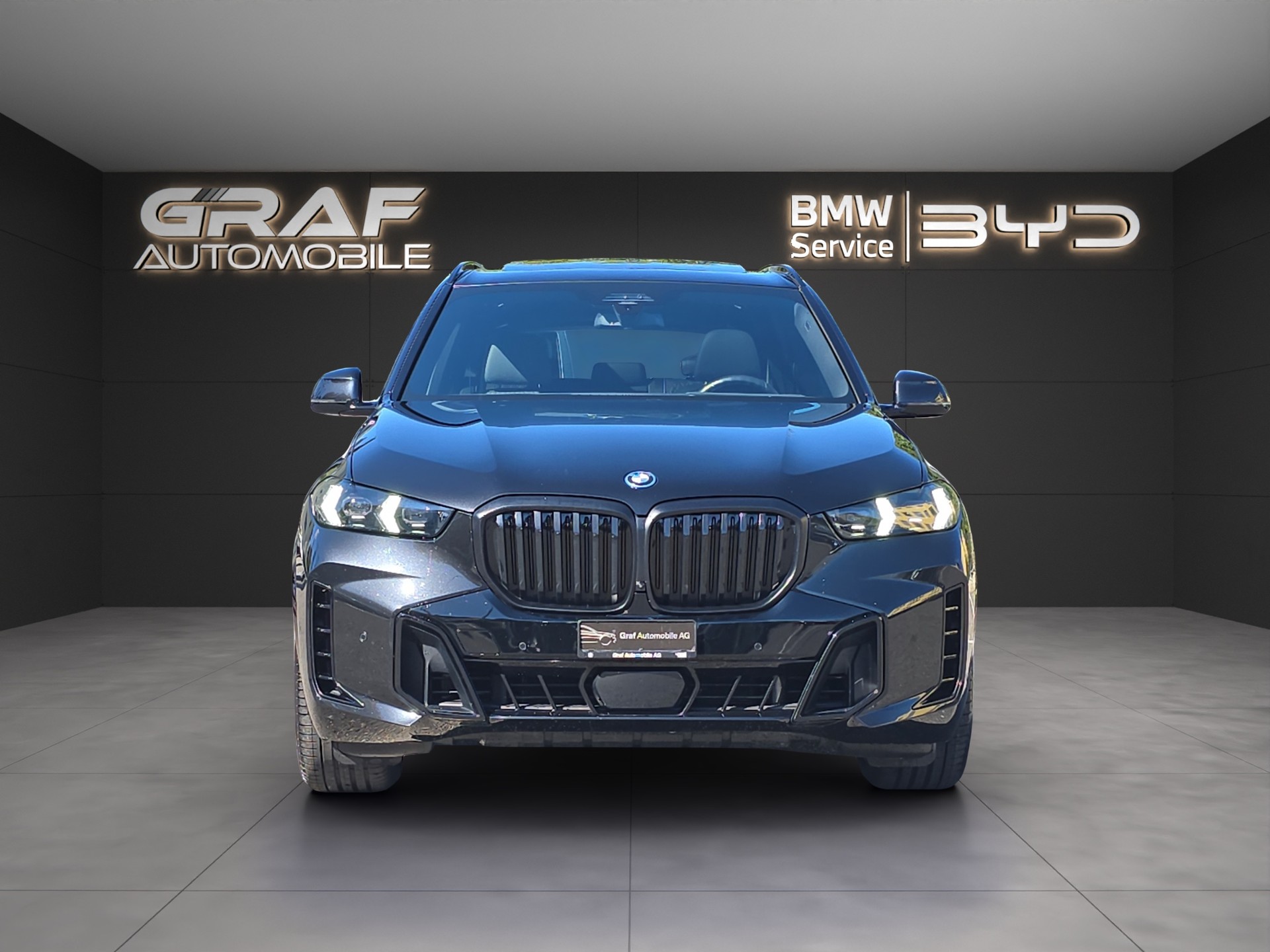BMW X5 50e xDrive M Sport ** 2,88% Leasingaktion // 2'700 kg Anhängelast **-showroom-element-1