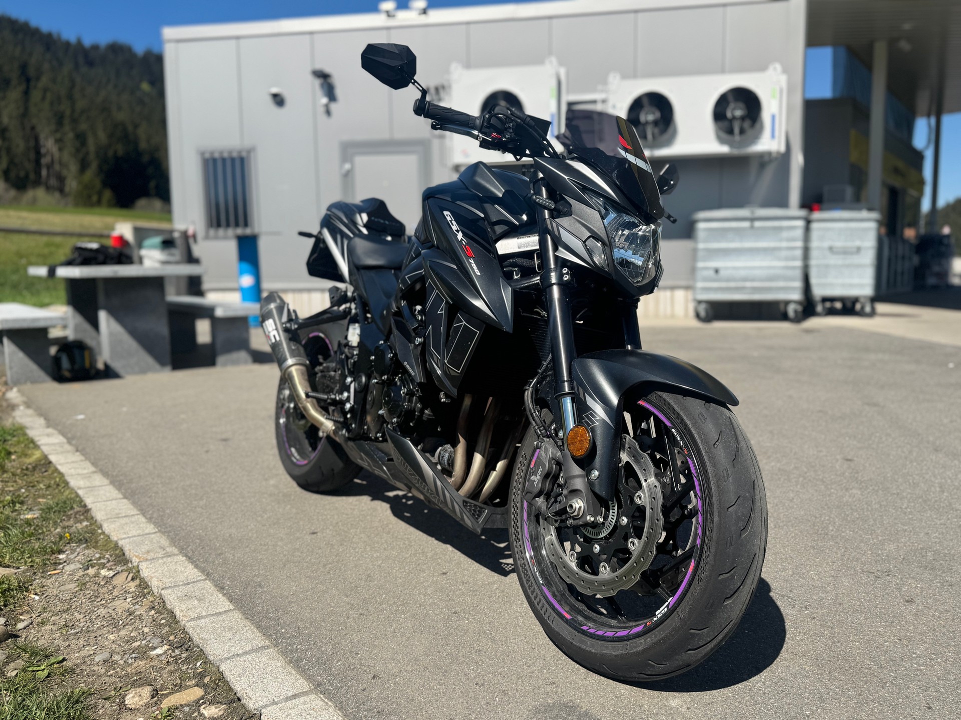 SUZUKI GSX- S 750 EVO 3-image-1