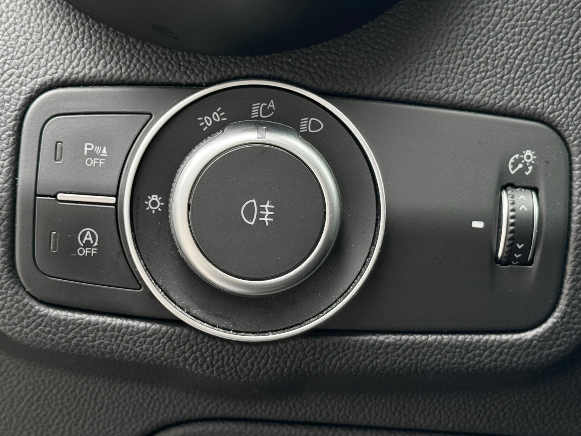 ALFA ROMEO Stelvio 2.0 Super Q4 Automatic *Rückfarkamera*Vollleder*Sitz+Lenkradheizung uvm.*-image-20