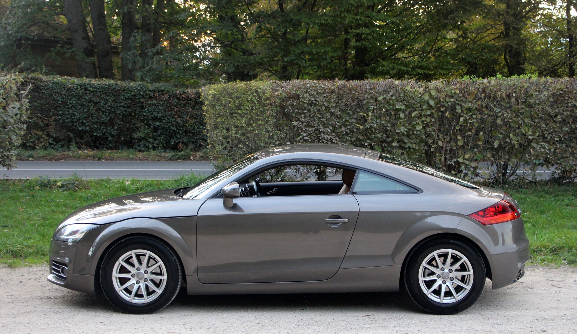 AUDI TT Coupé 2.0 TFSI quattro S-tronic-image-18