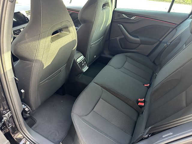 SKODA Kamiq 1.5 TSI Selection DSG-image-8