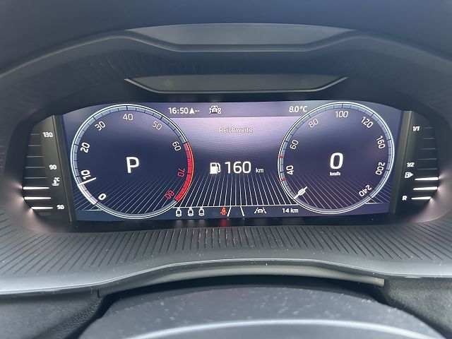 SKODA Kamiq 1.5 TSI Selection DSG-image-12