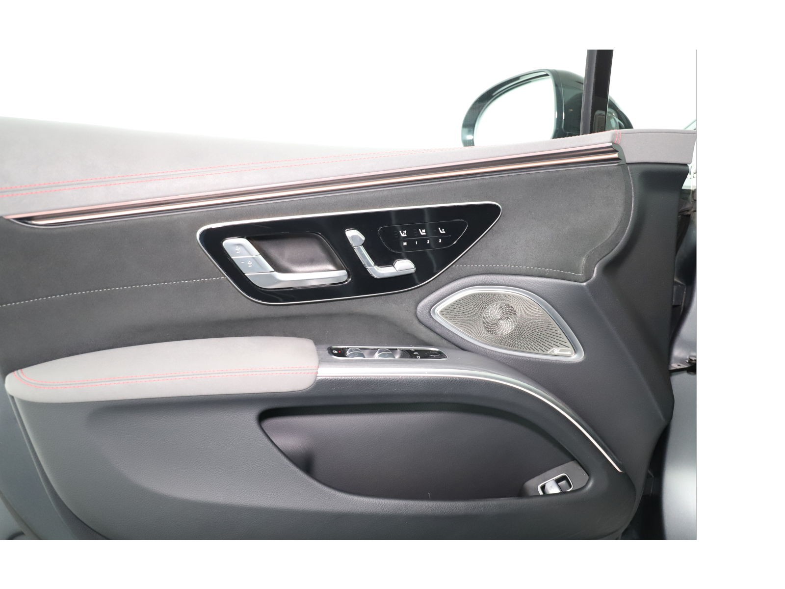 MERCEDES-BENZ EQS 450+ AMG Line-image-9