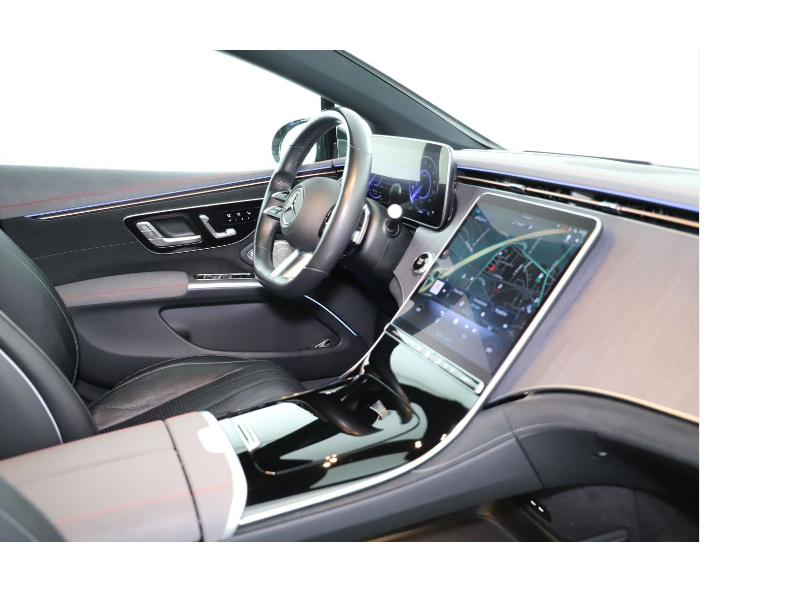 MERCEDES-BENZ EQS 450+ AMG Line-image-13