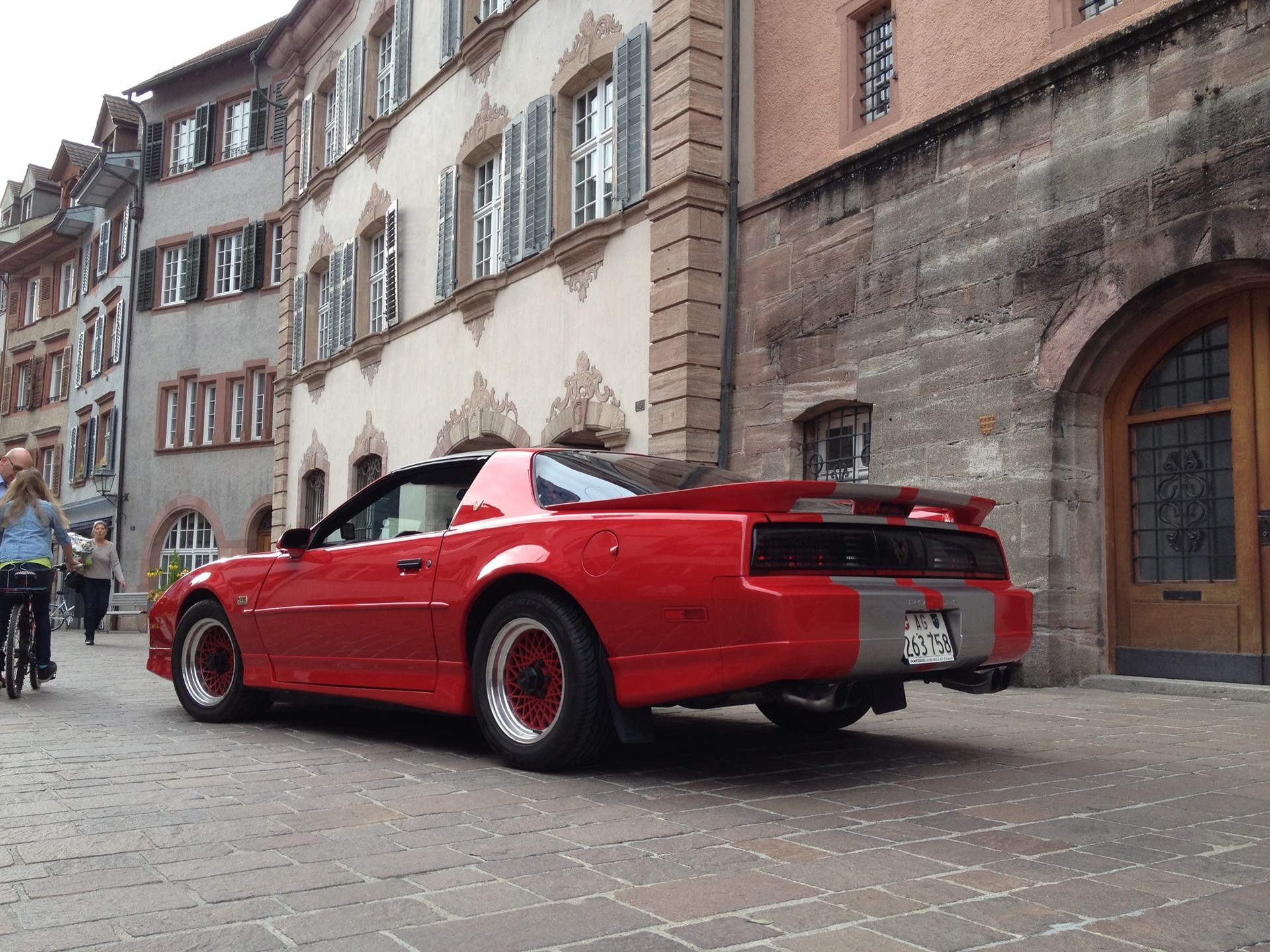 PONTIAC FIREBIRD TransAm GTA-image-1