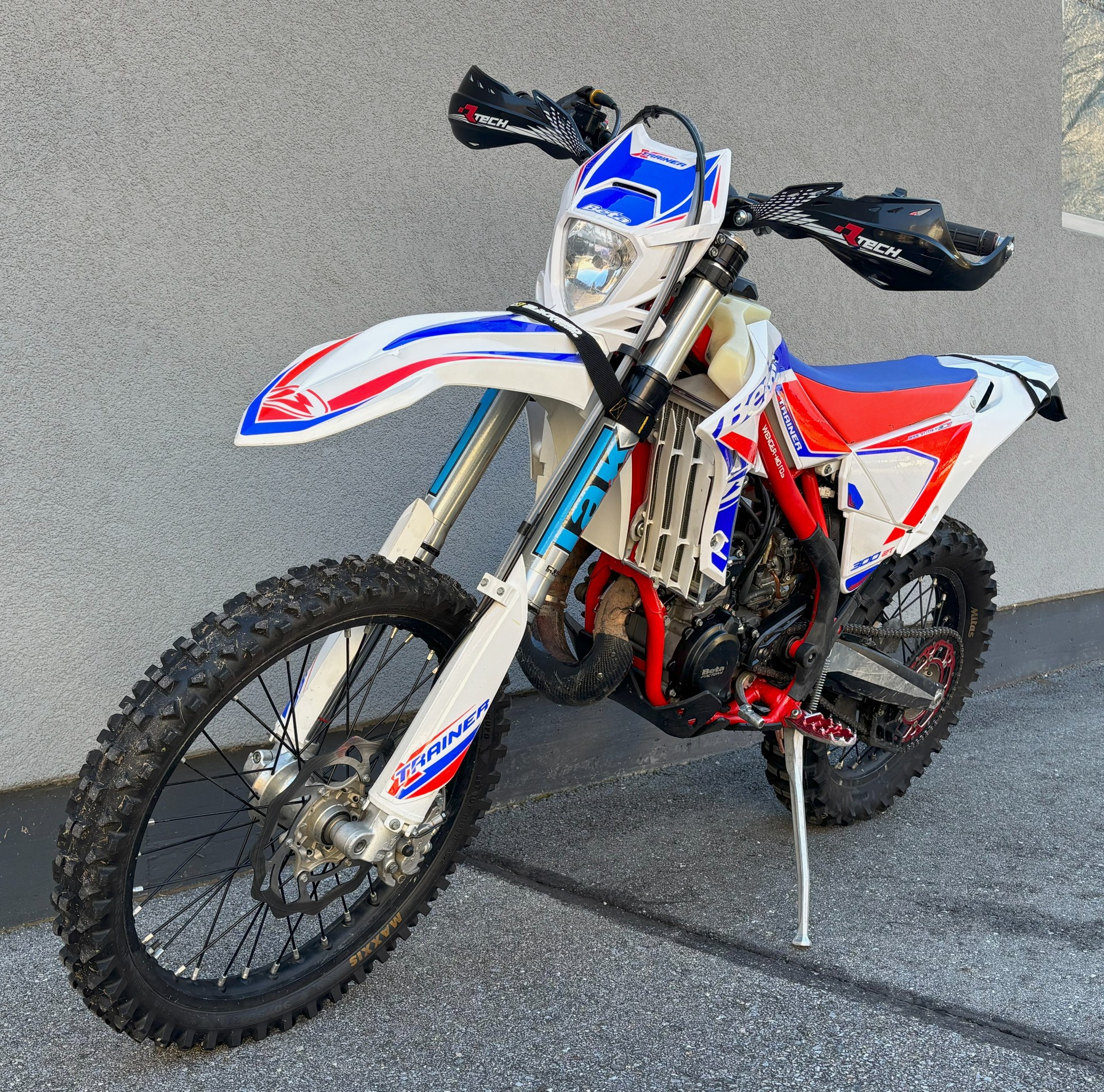 BETA X-Trainer 300-image-2