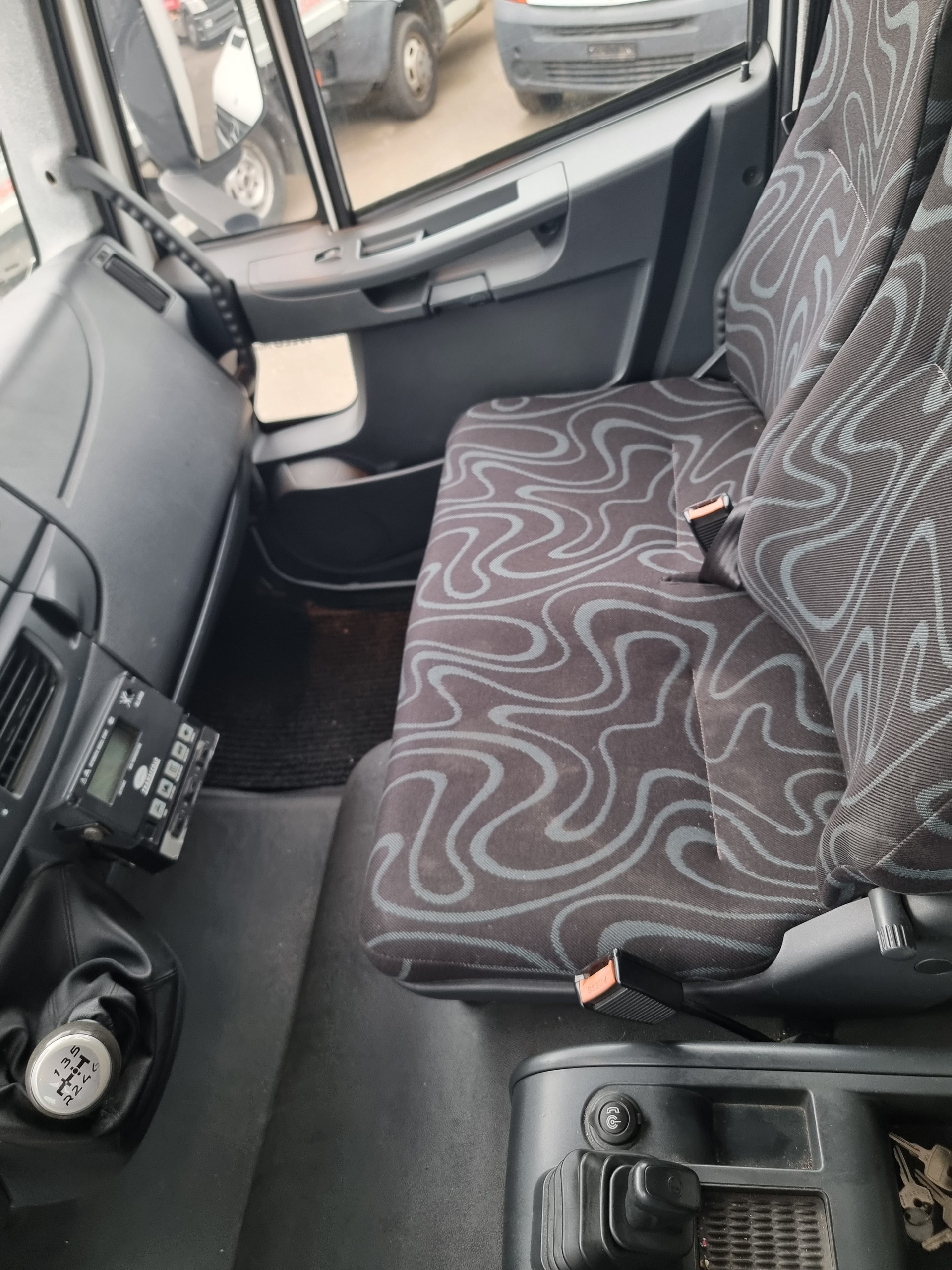 IVECO Eurocargo 110 EL19-image-15