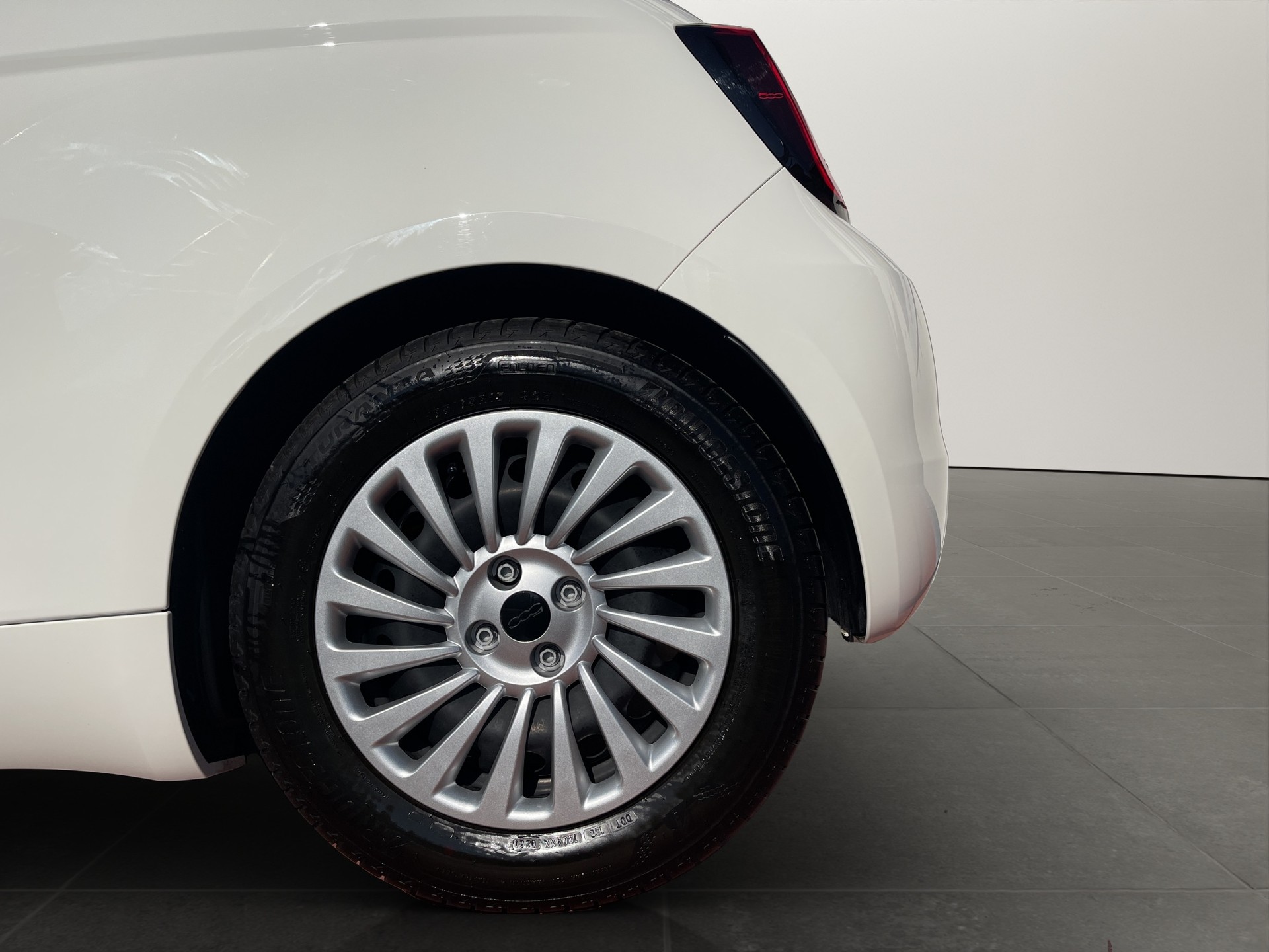 FIAT 500 Action-image-17