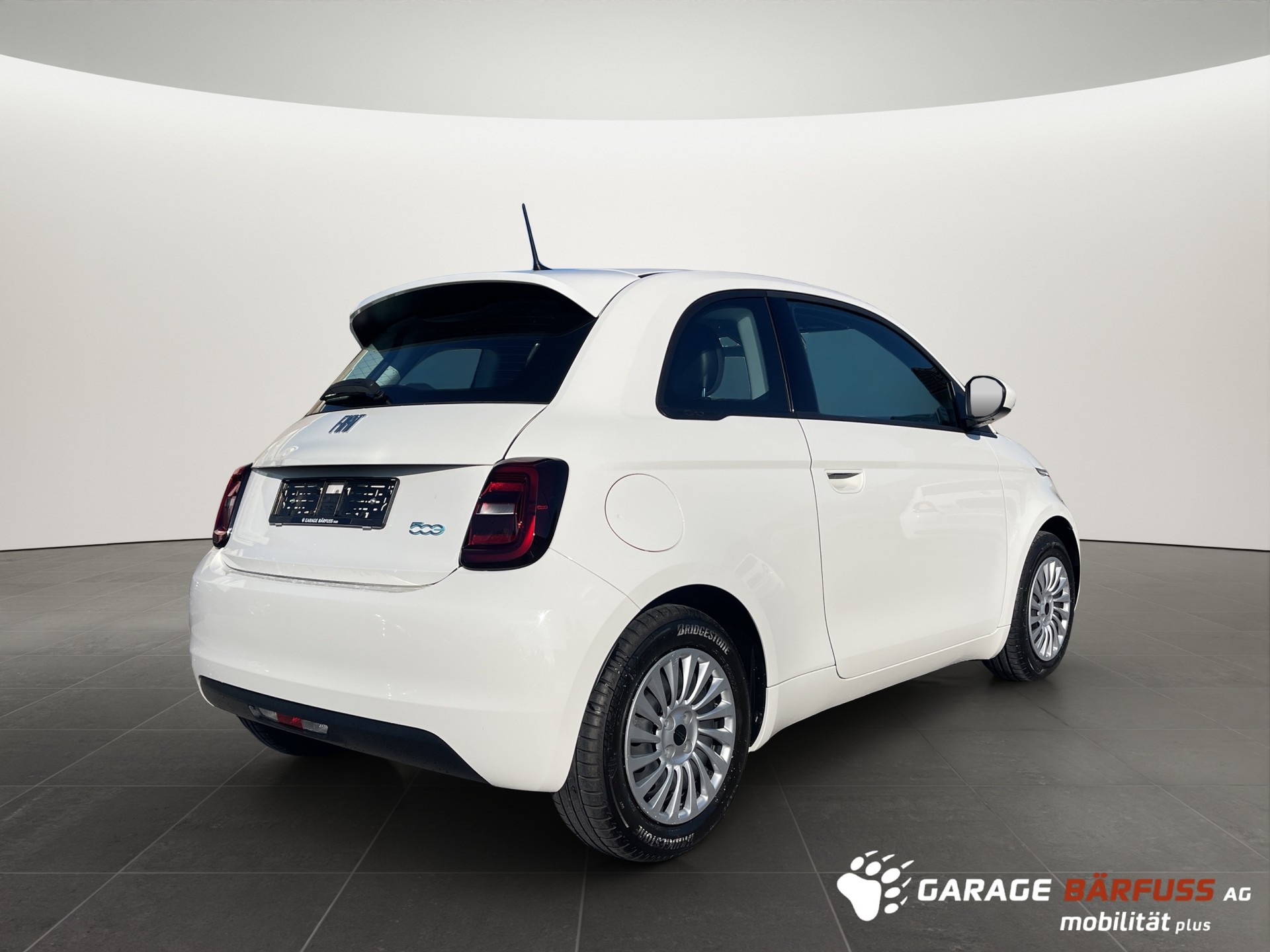 FIAT 500 Action-image-4