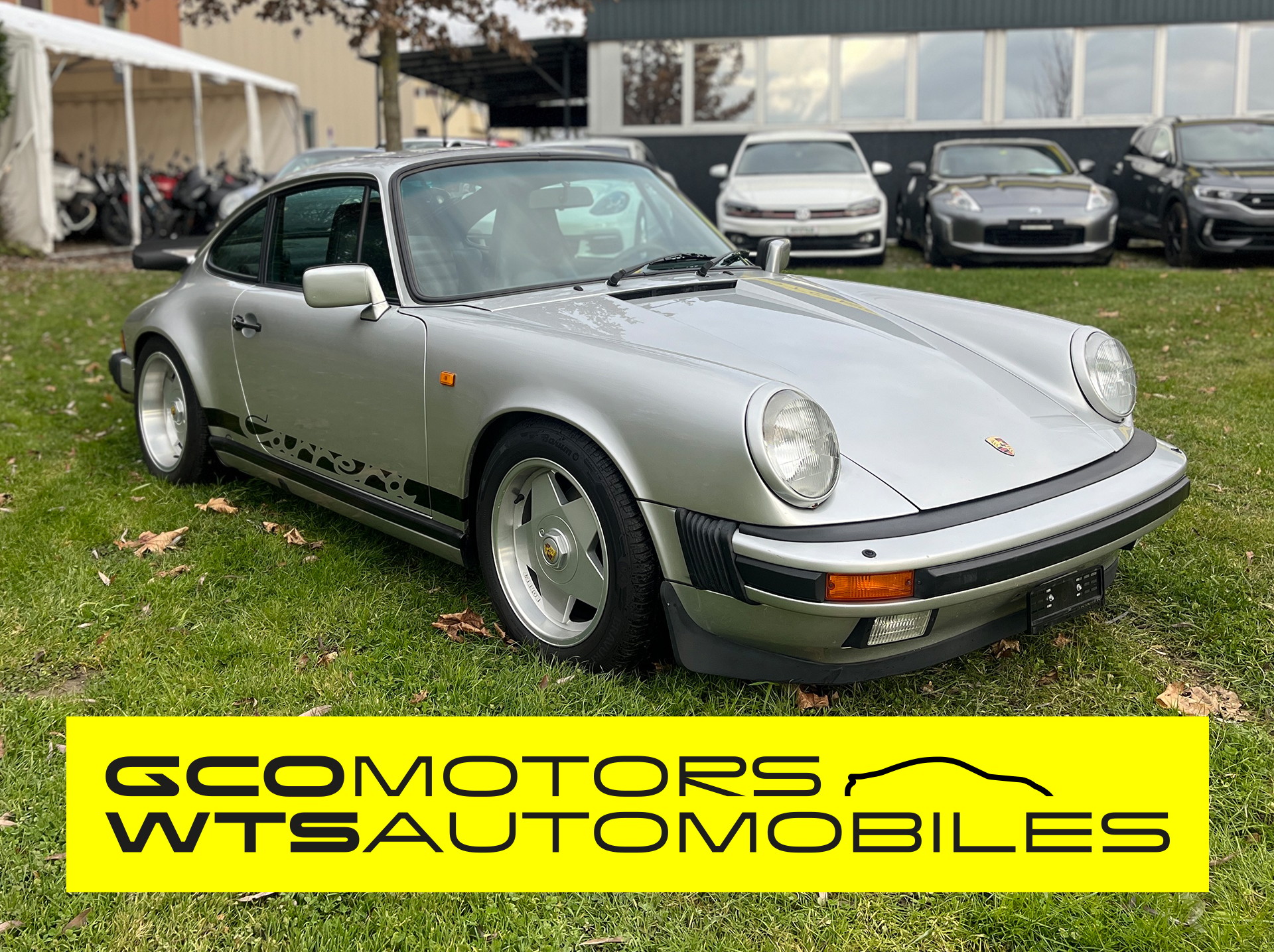 PORSCHE 911 Carrera