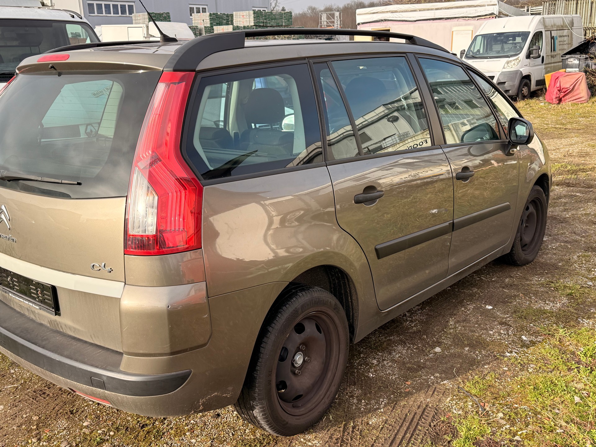 CITROEN Grand C4 Picasso 1.6i 16V Essentiel-image-3