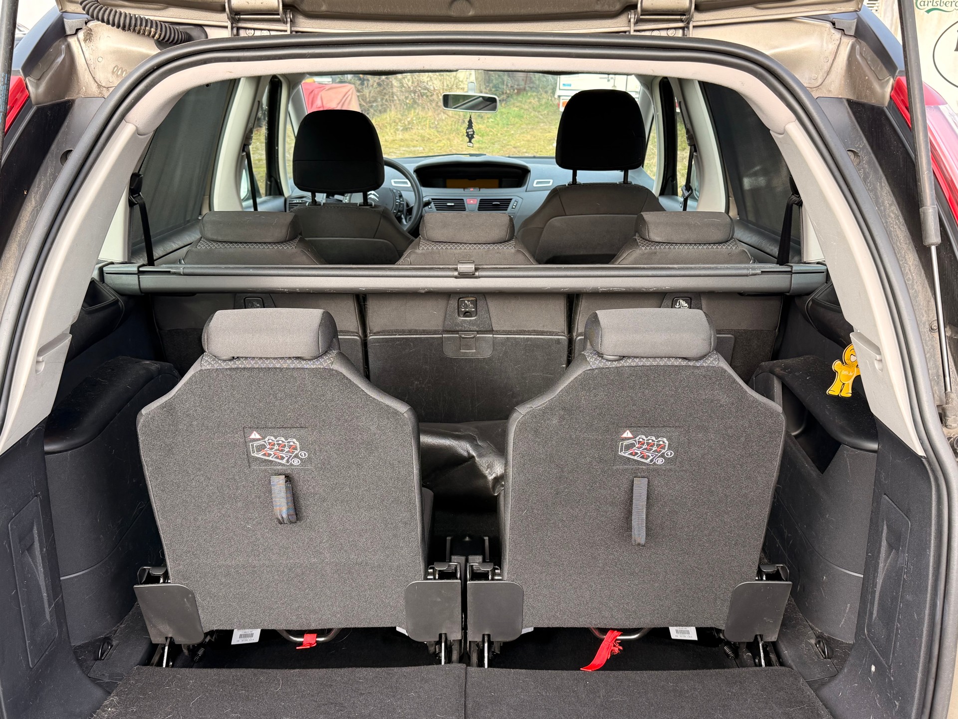 CITROEN Grand C4 Picasso 1.6i 16V Essentiel-image-9