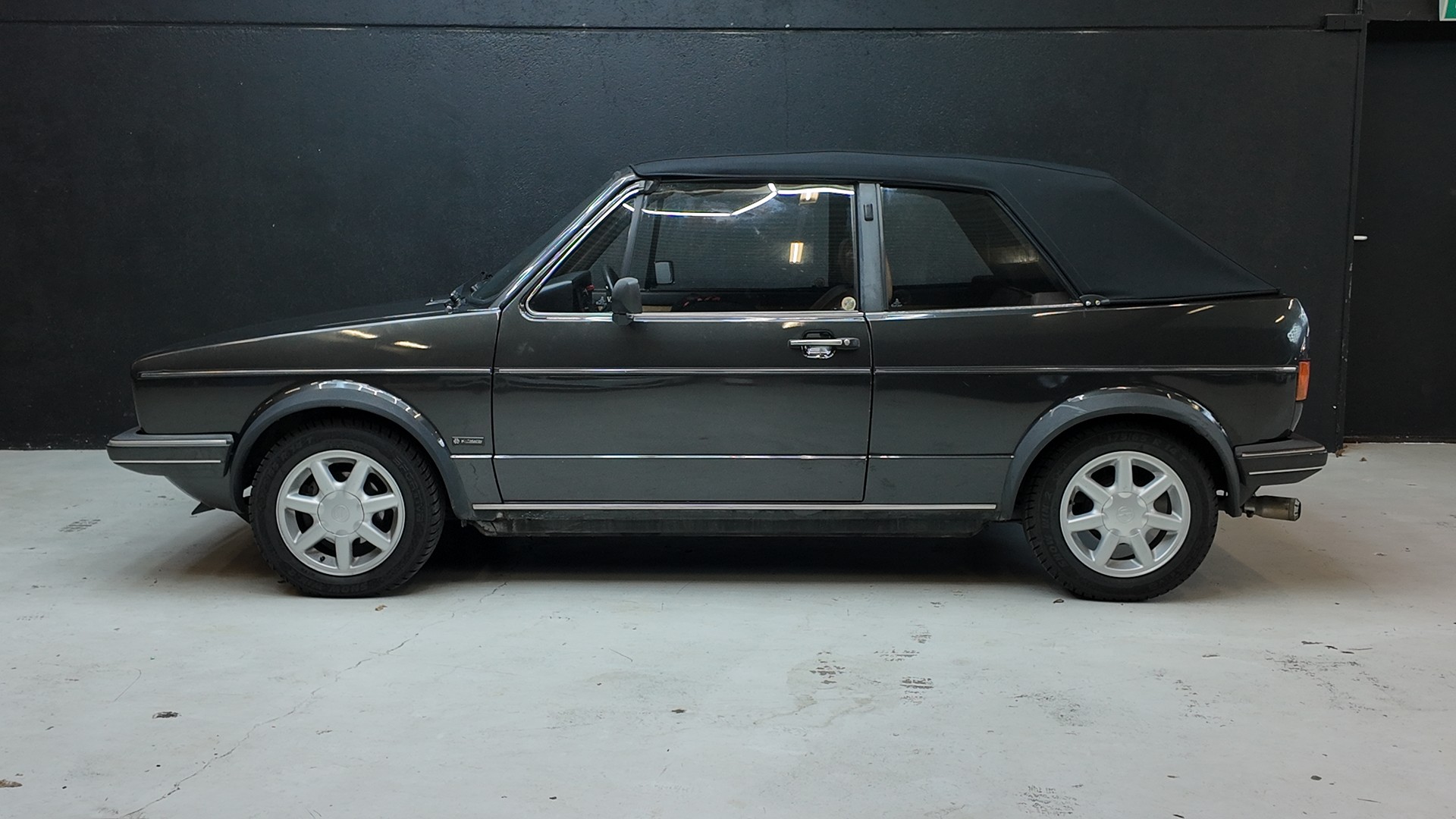 VW Golf Cabriolet 1800 (GL)-showroom-element-2