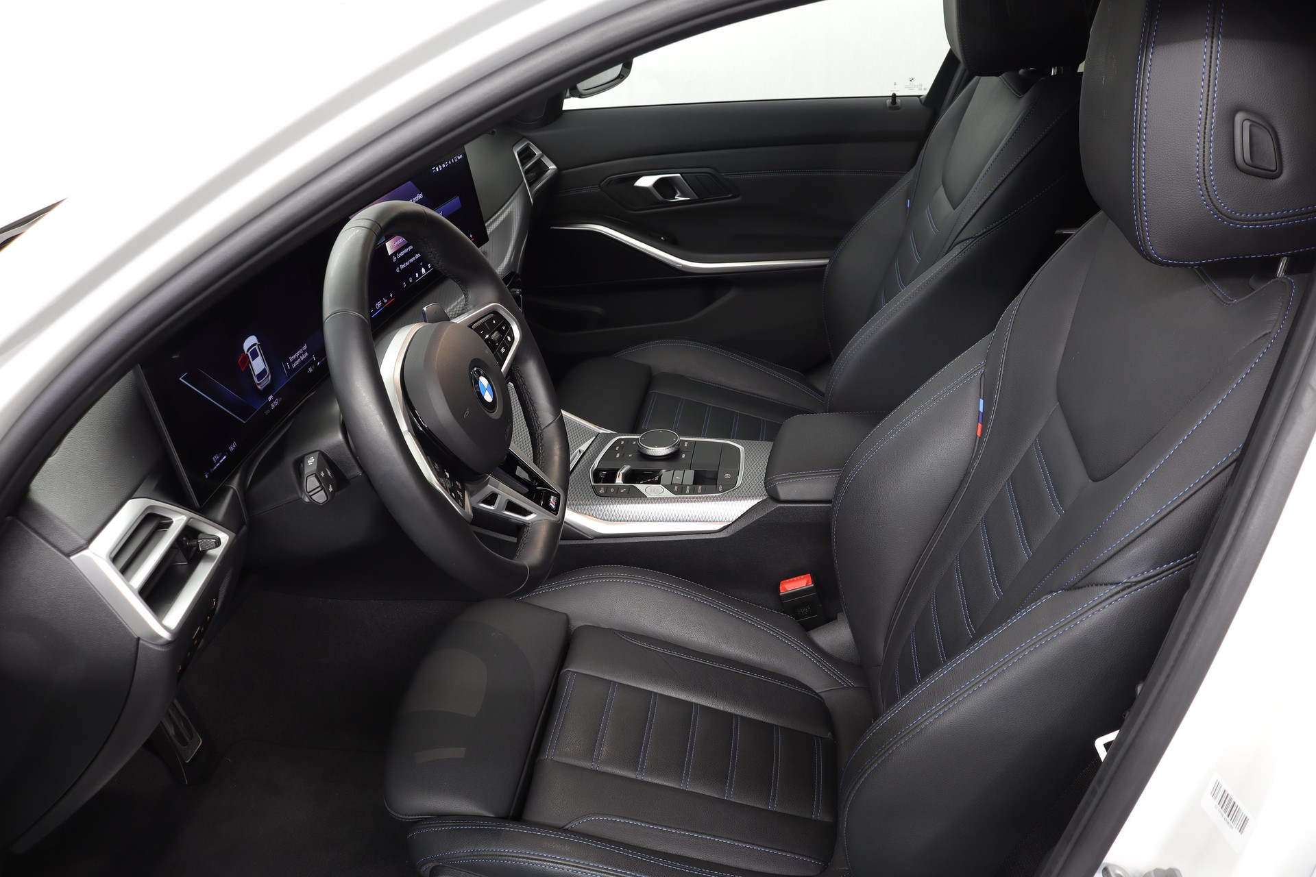 BMW 330d xDrive SAG Touring-showroom-element-1