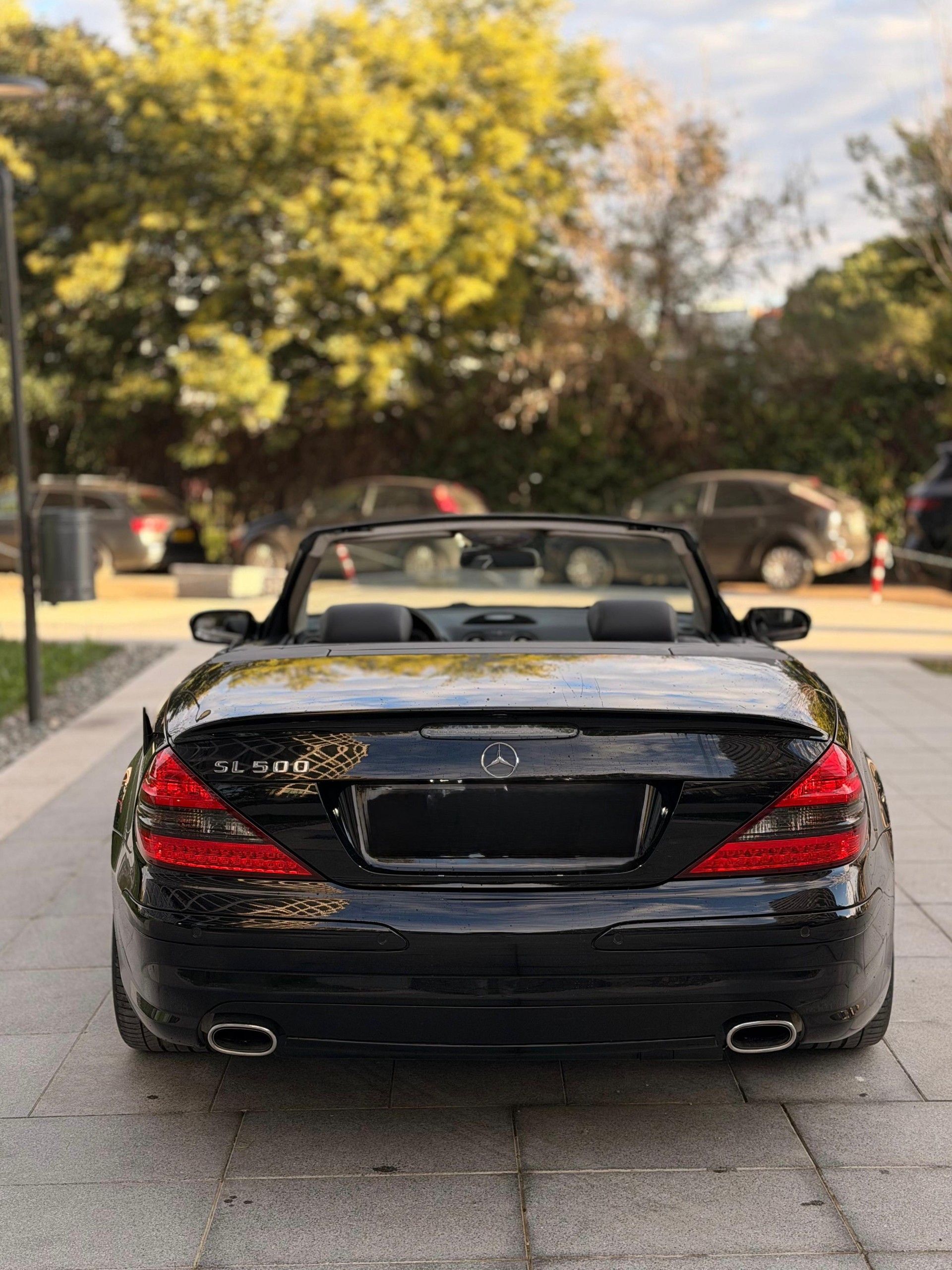 MERCEDES-BENZ SL 500 7G-Tronic-showroom-element-3
