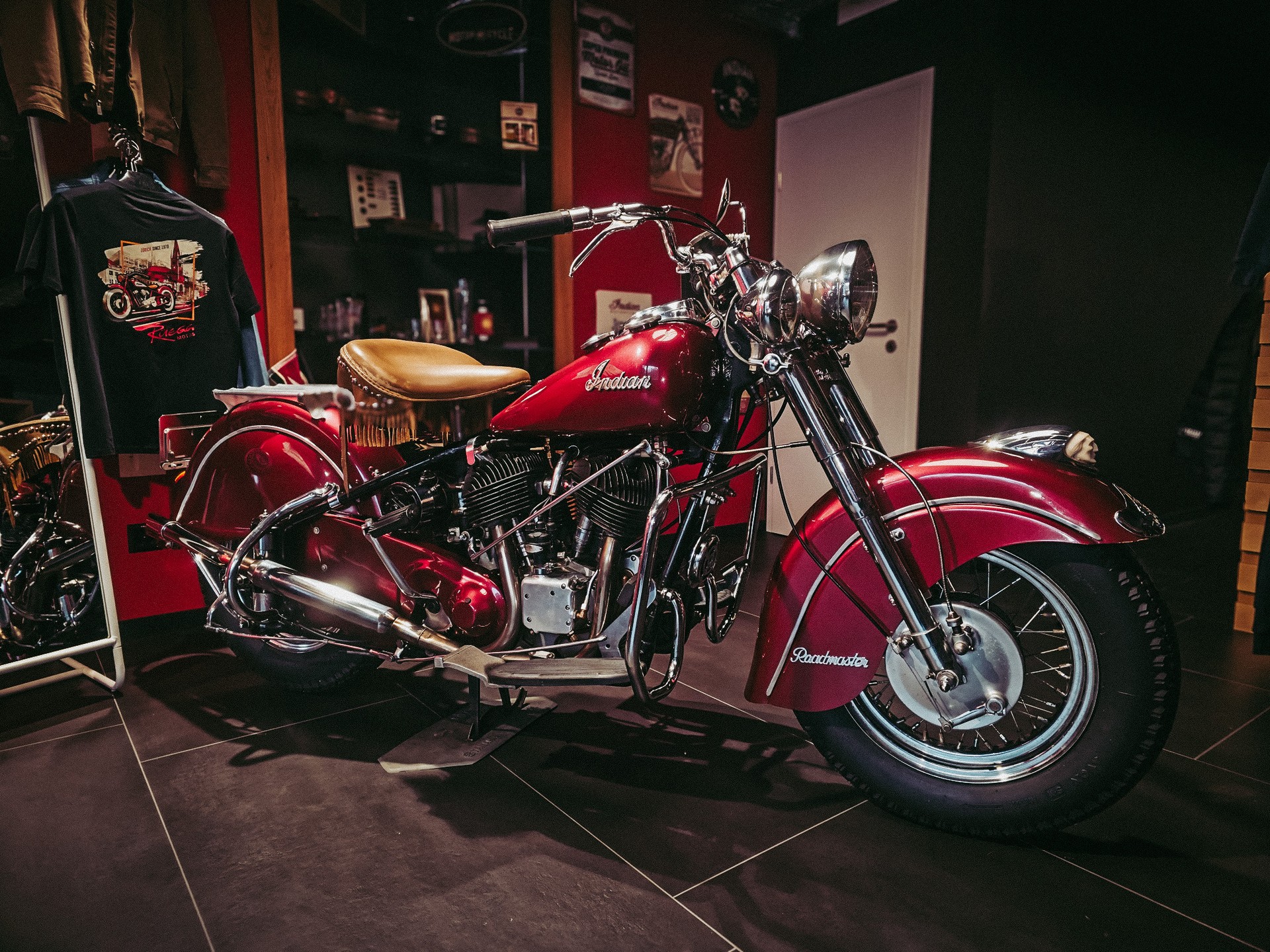 INDIAN CHIEF-image-0
