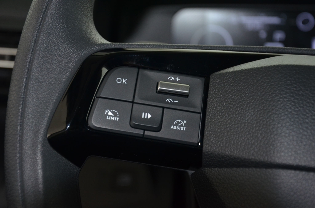 TOYOTA Proace City Van EV Advanced Long L2-image-16