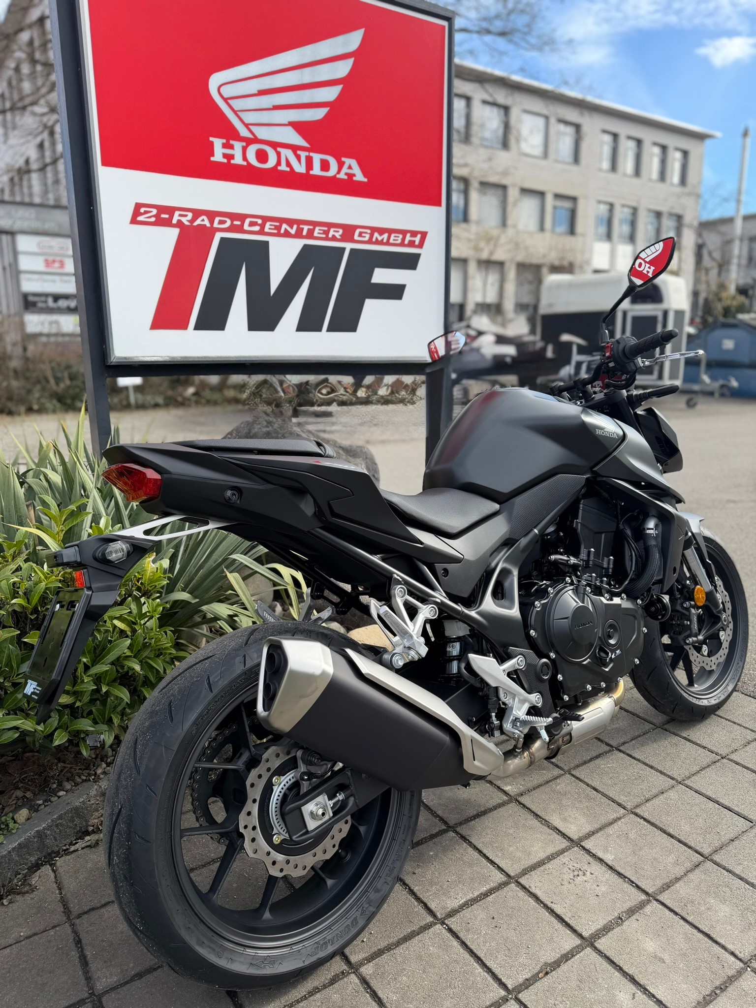 HONDA CB 750 Hornet-image-2