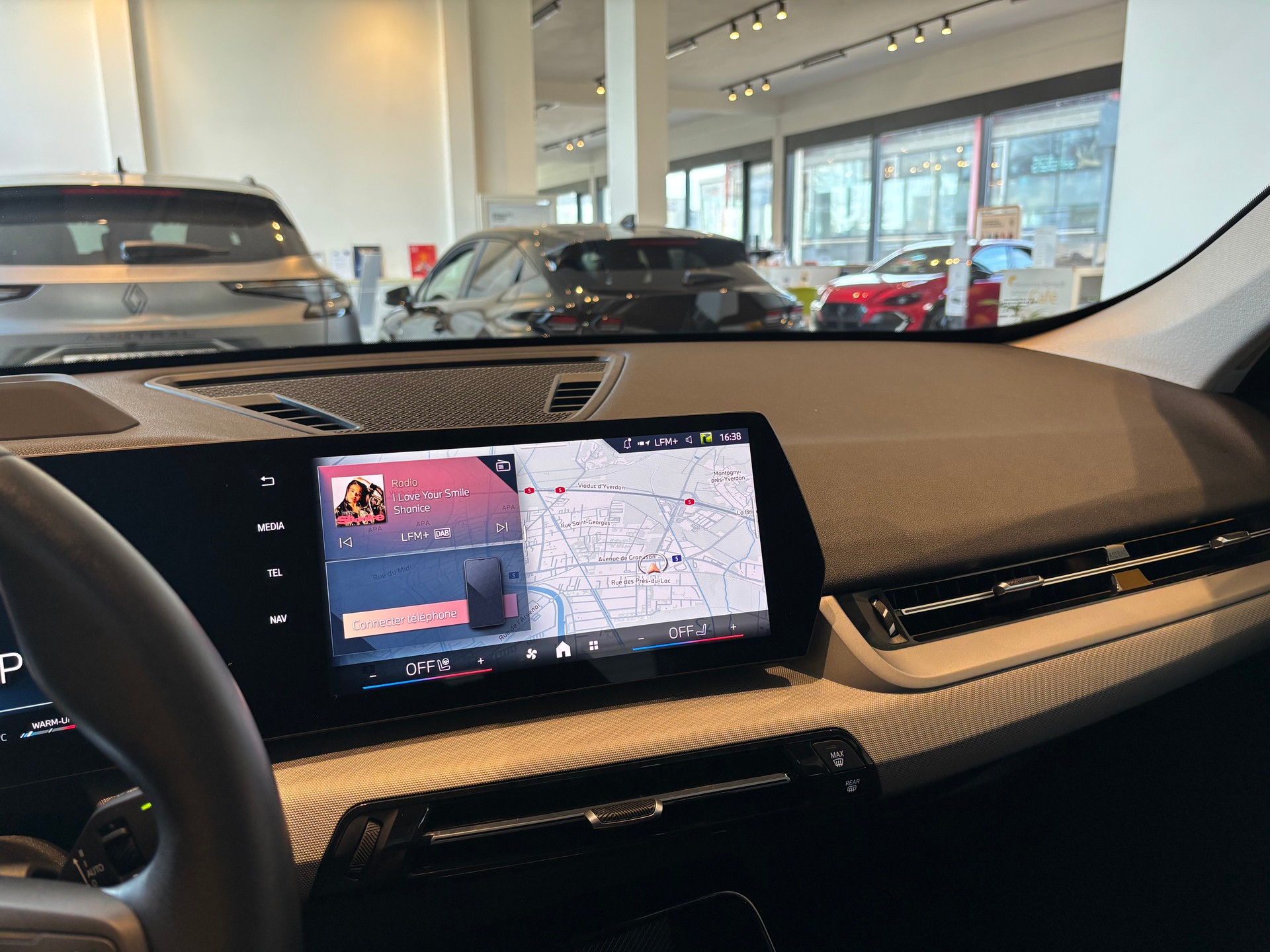 BMW X1 sDrive 18d-image-9