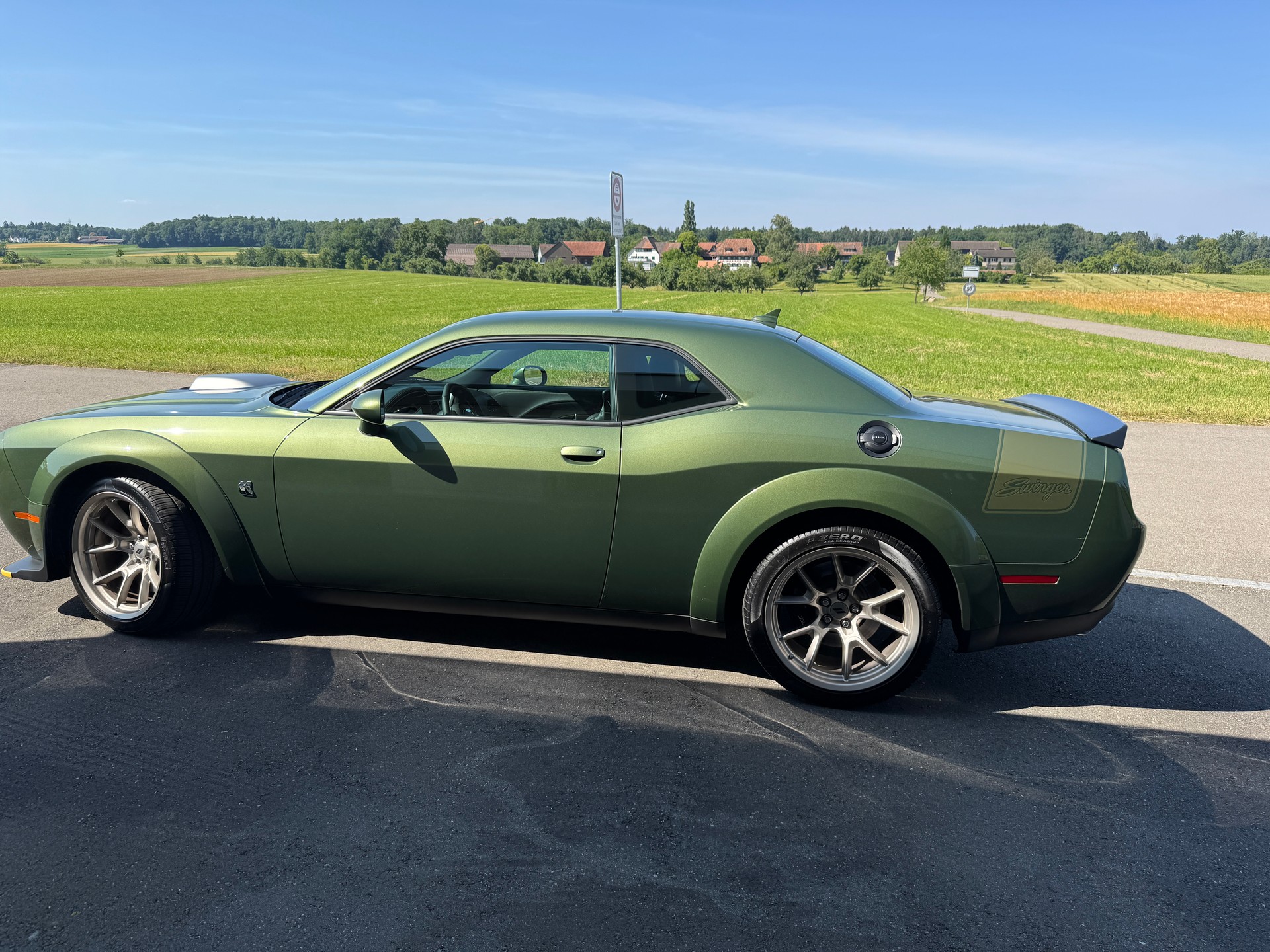 DODGE Challenger 6.4 HEMI Scat Pack Widebody – Swinger - Last Call Edition-image-9