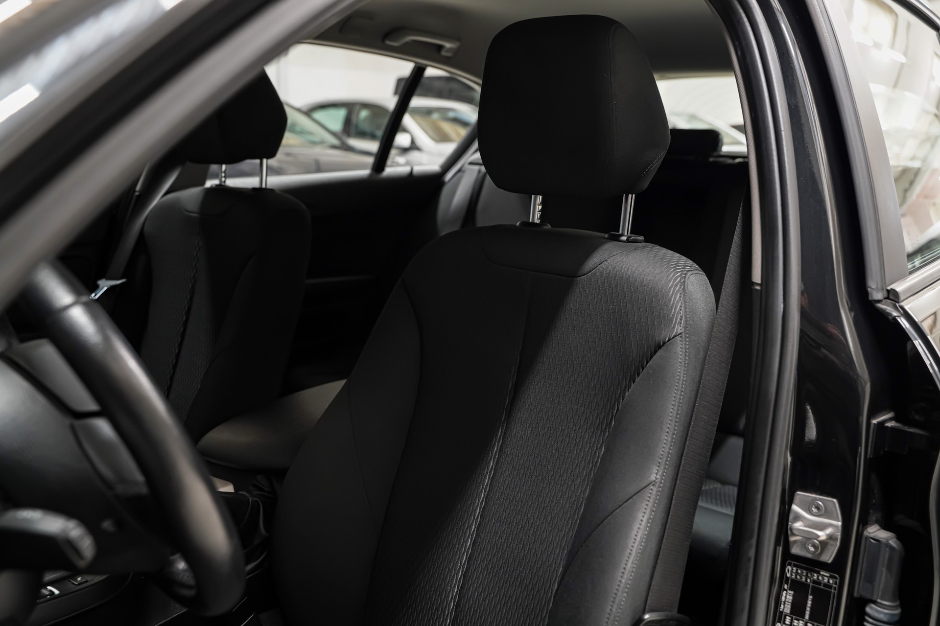 BMW 118i Urban Line-image-11