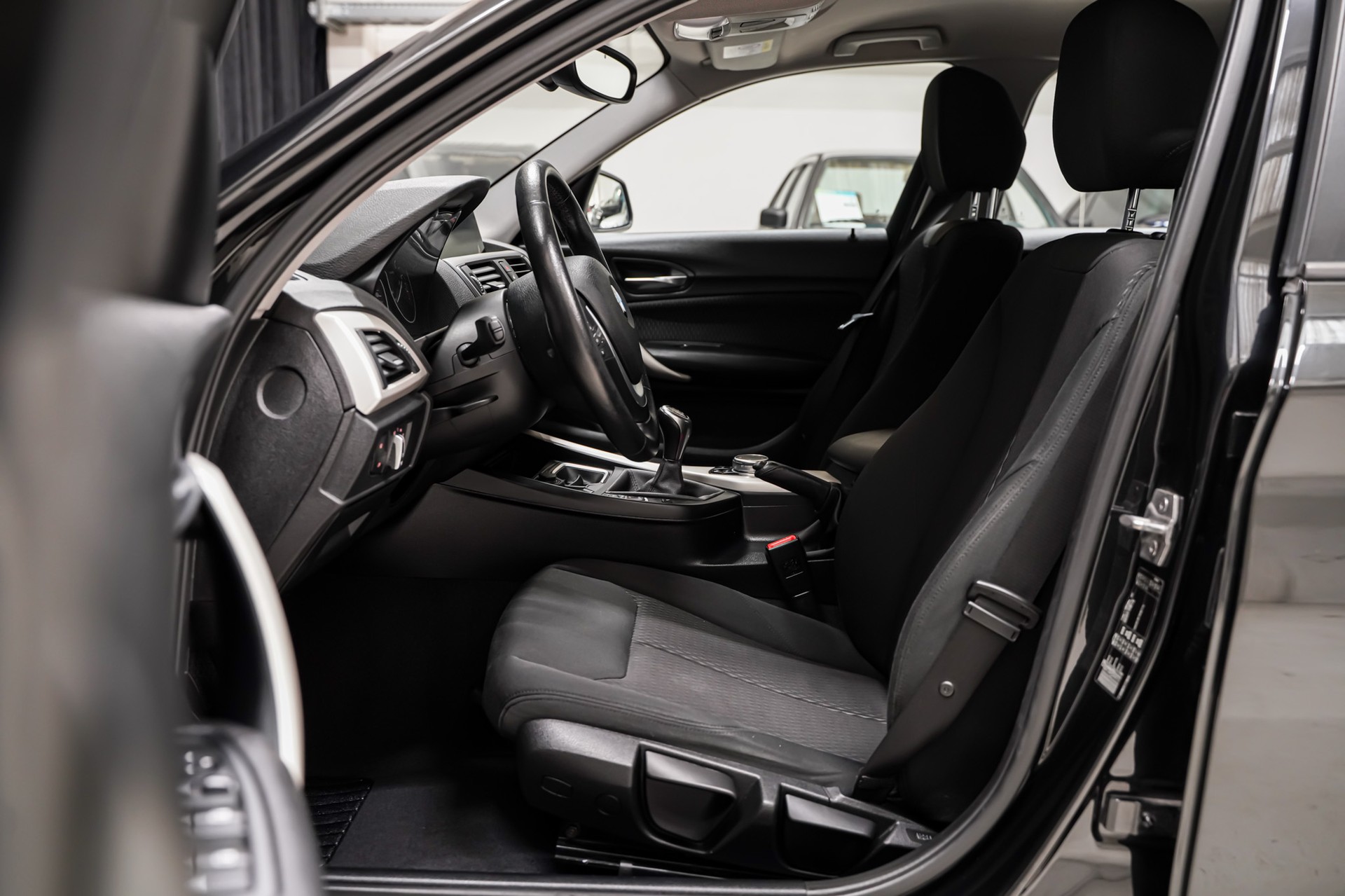 BMW 118i Urban Line-image-10