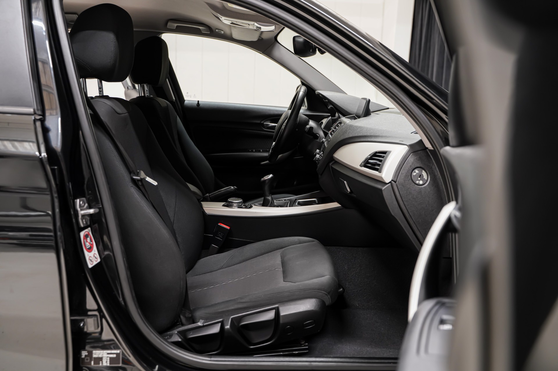 BMW 118i Urban Line-image-14