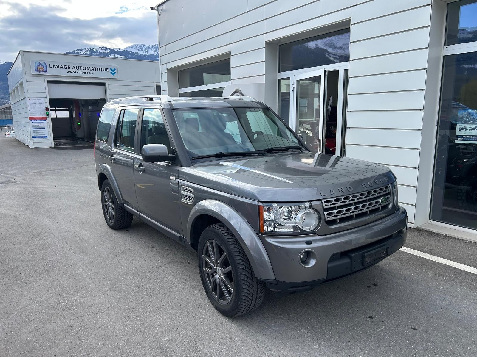 LAND ROVER Discovery 3.0 TDV6 HSE Automatic