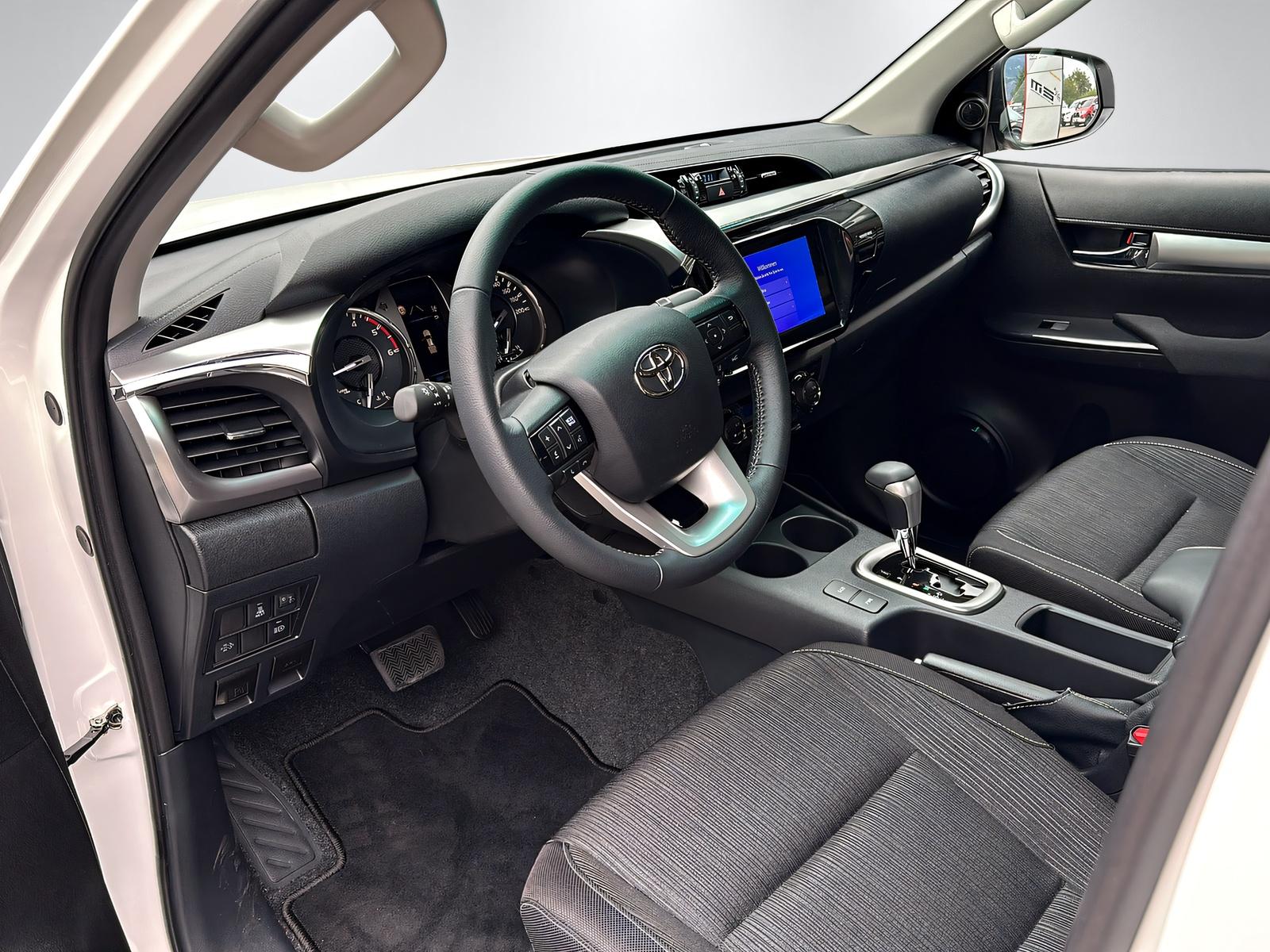 TOYOTA Hilux Double Cab.-Pick-up 2.8 D-4D MHEV 204 Style-image-6