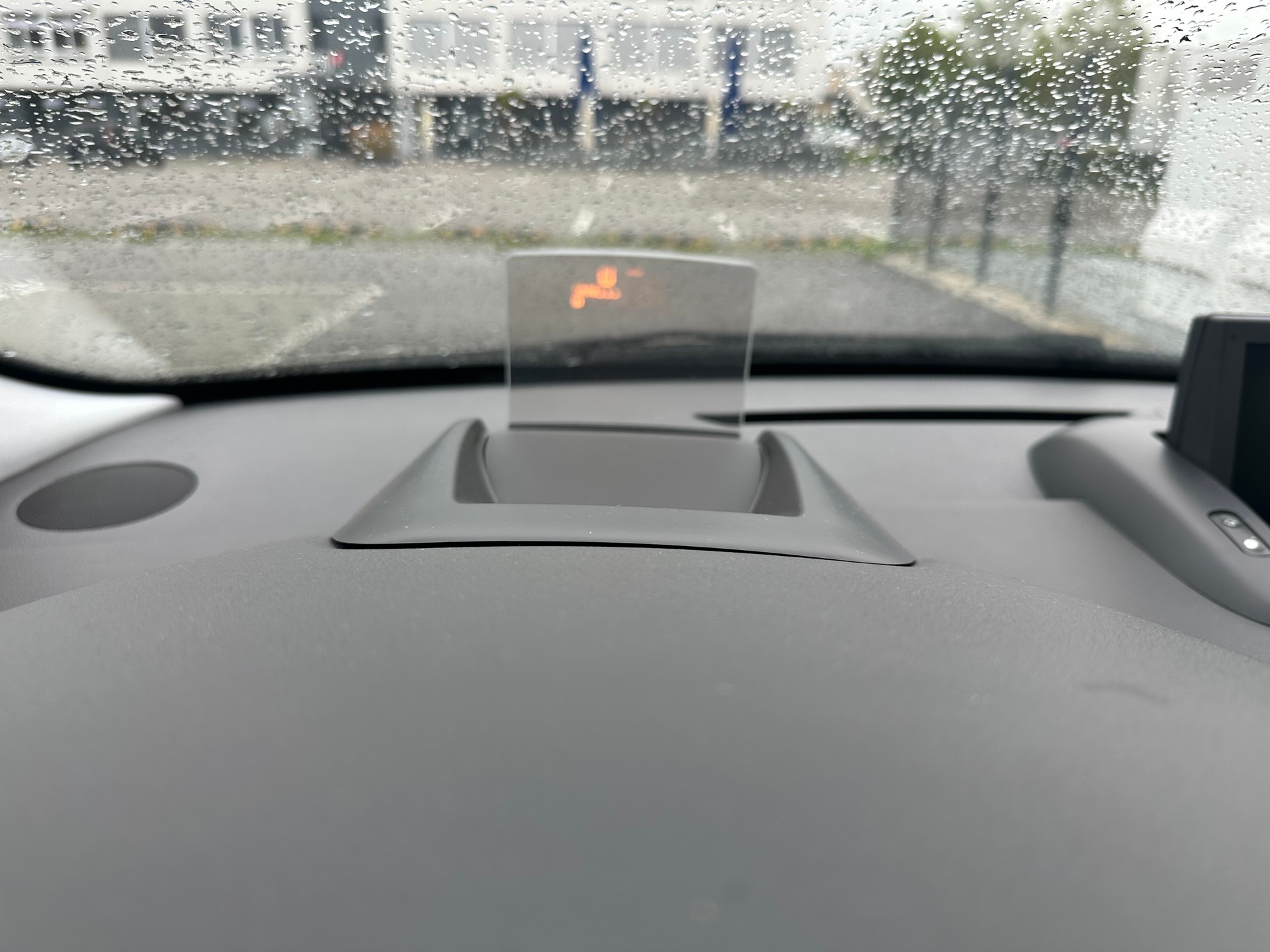 PEUGEOT 3008 1.6 HDI Swiss Edition EGS6-image-9