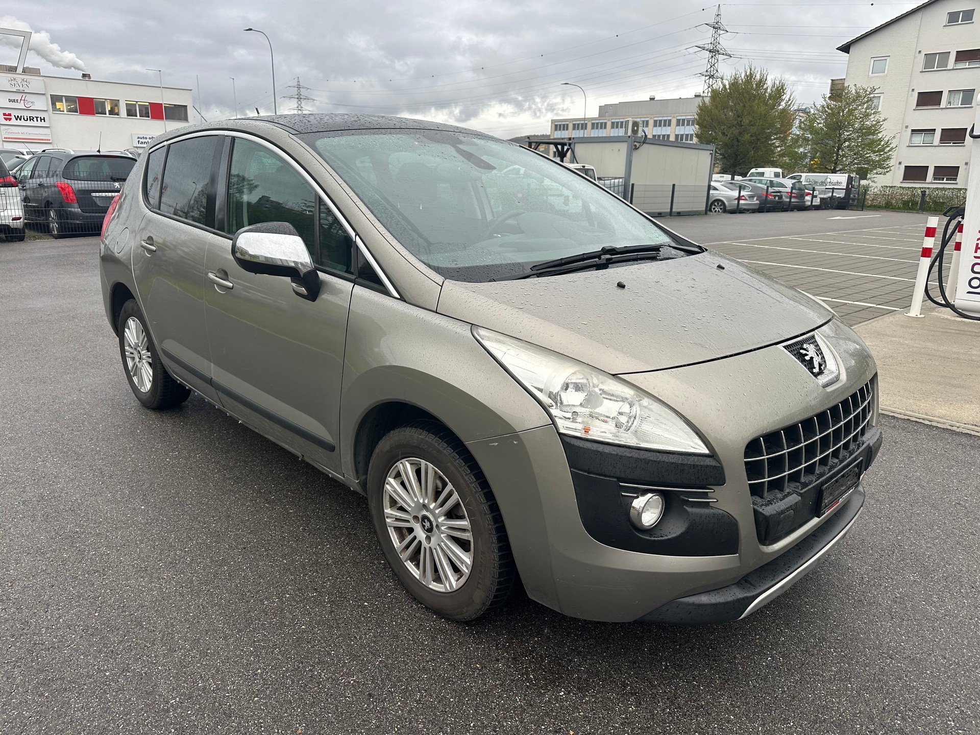 PEUGEOT 3008 1.6 HDI Swiss Edition EGS6-image-2