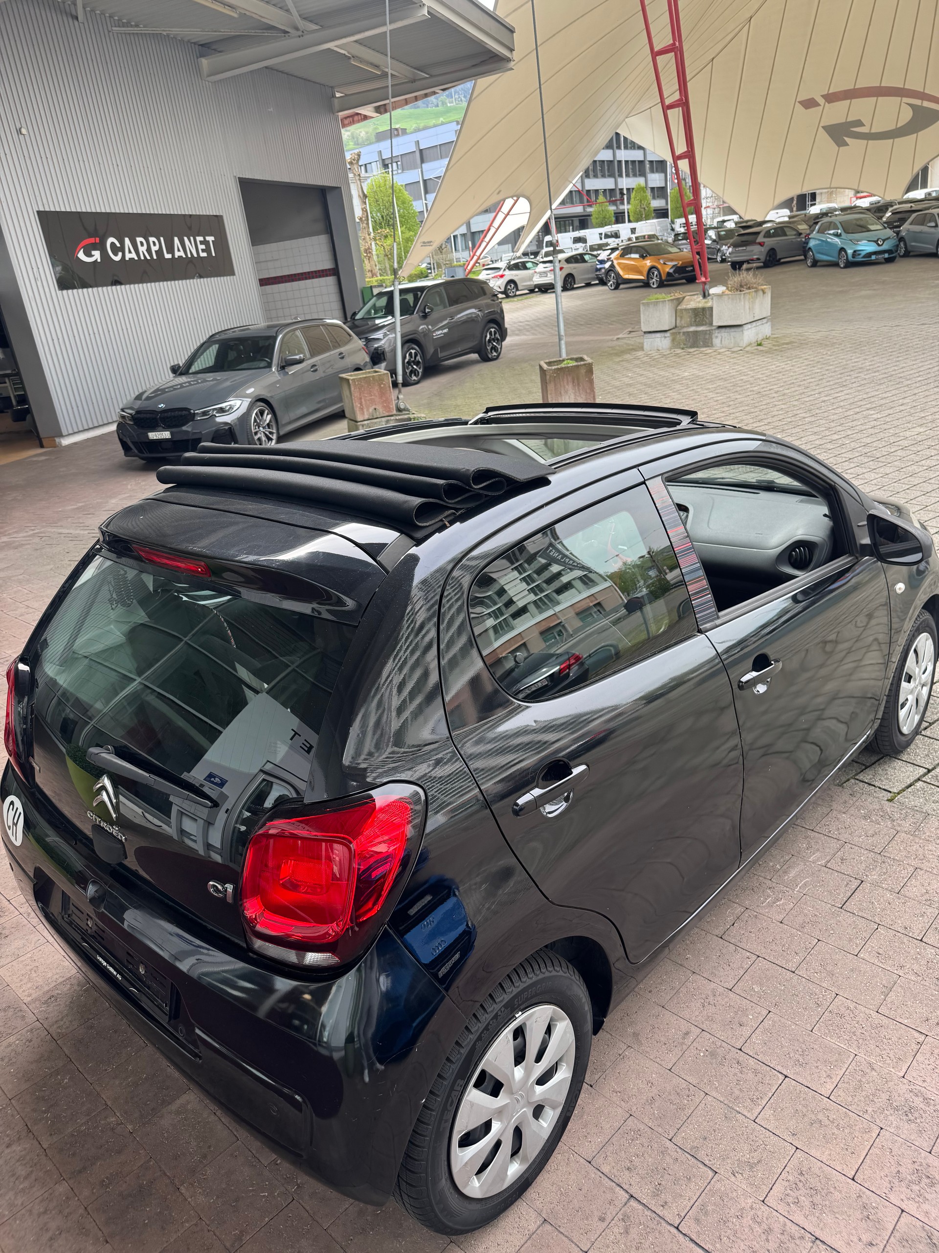 CITROEN C1 1.0 VTi Feel Edition Airscape-image-9