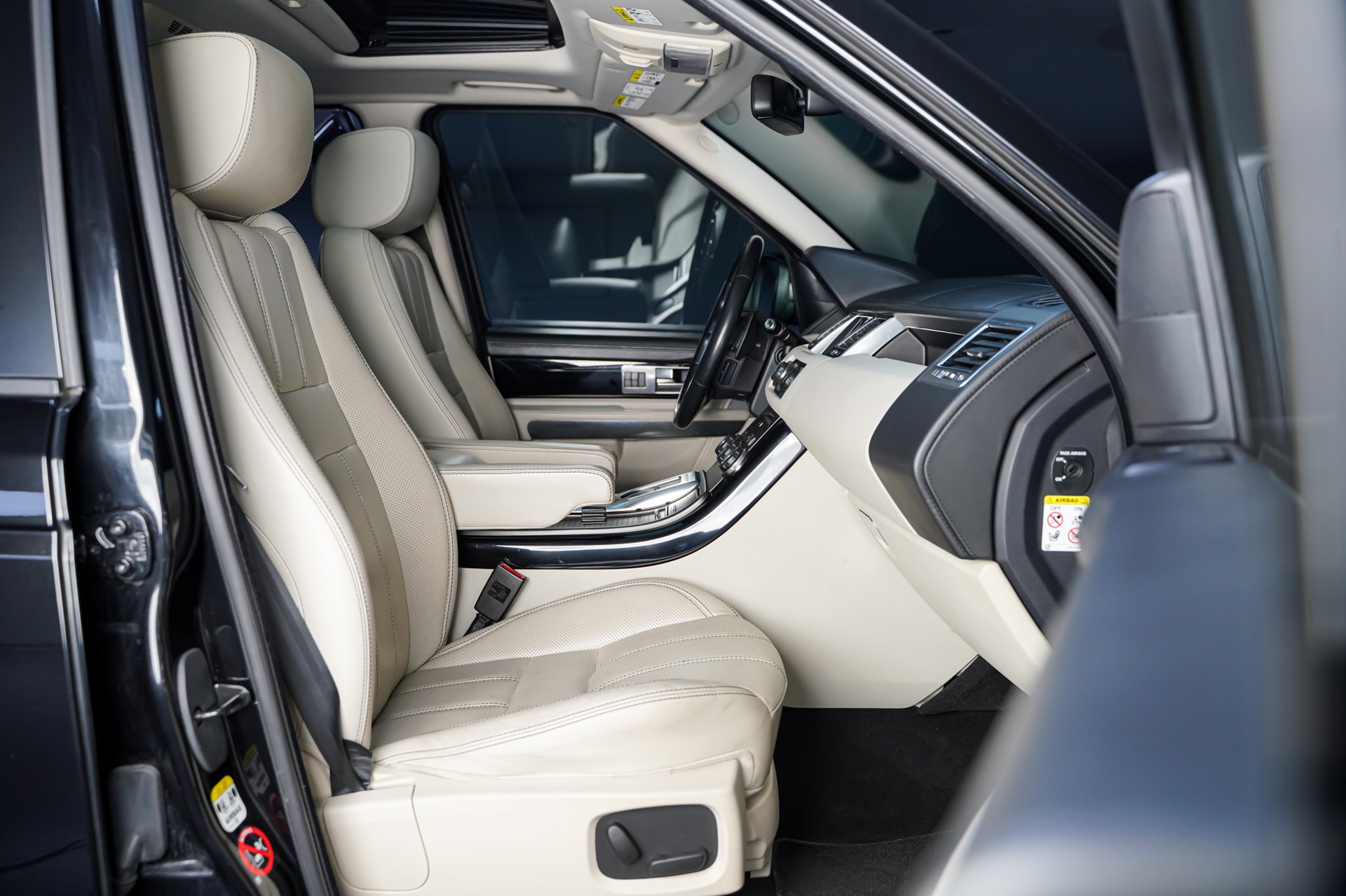 LAND ROVER Range Rover Sport 3.0 TDV6 Autobiography Automatic-image-18