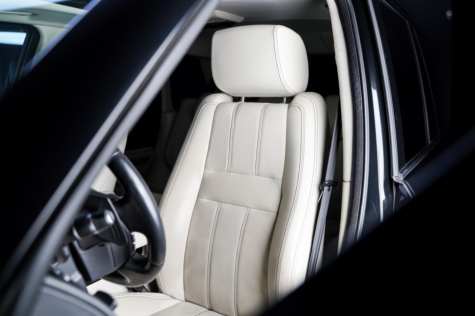 LAND ROVER Range Rover Sport 3.0 TDV6 Autobiography Automatic-image-12