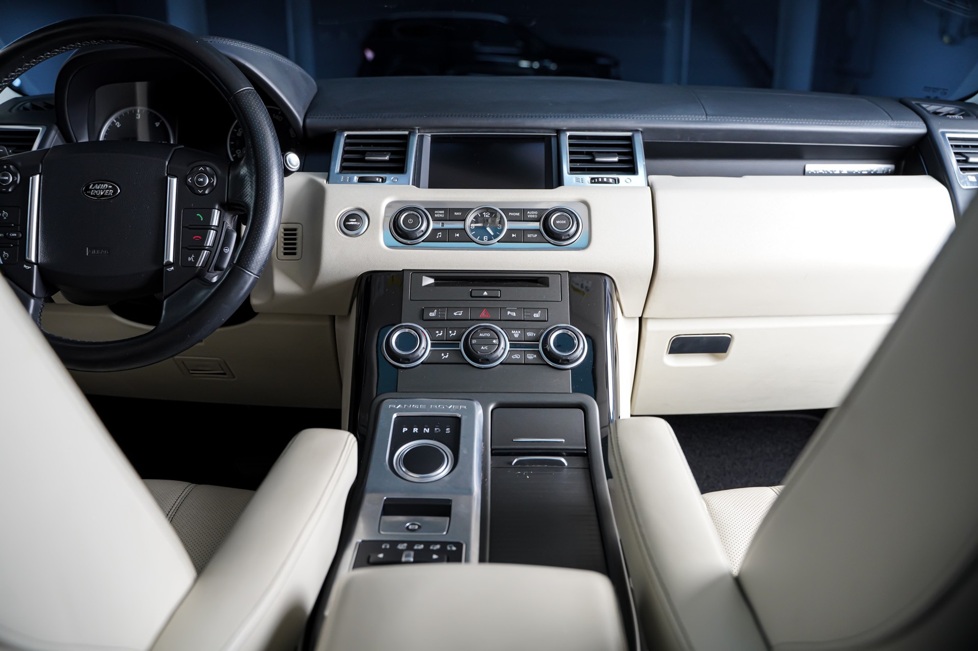 LAND ROVER Range Rover Sport 3.0 TDV6 Autobiography Automatic-image-21