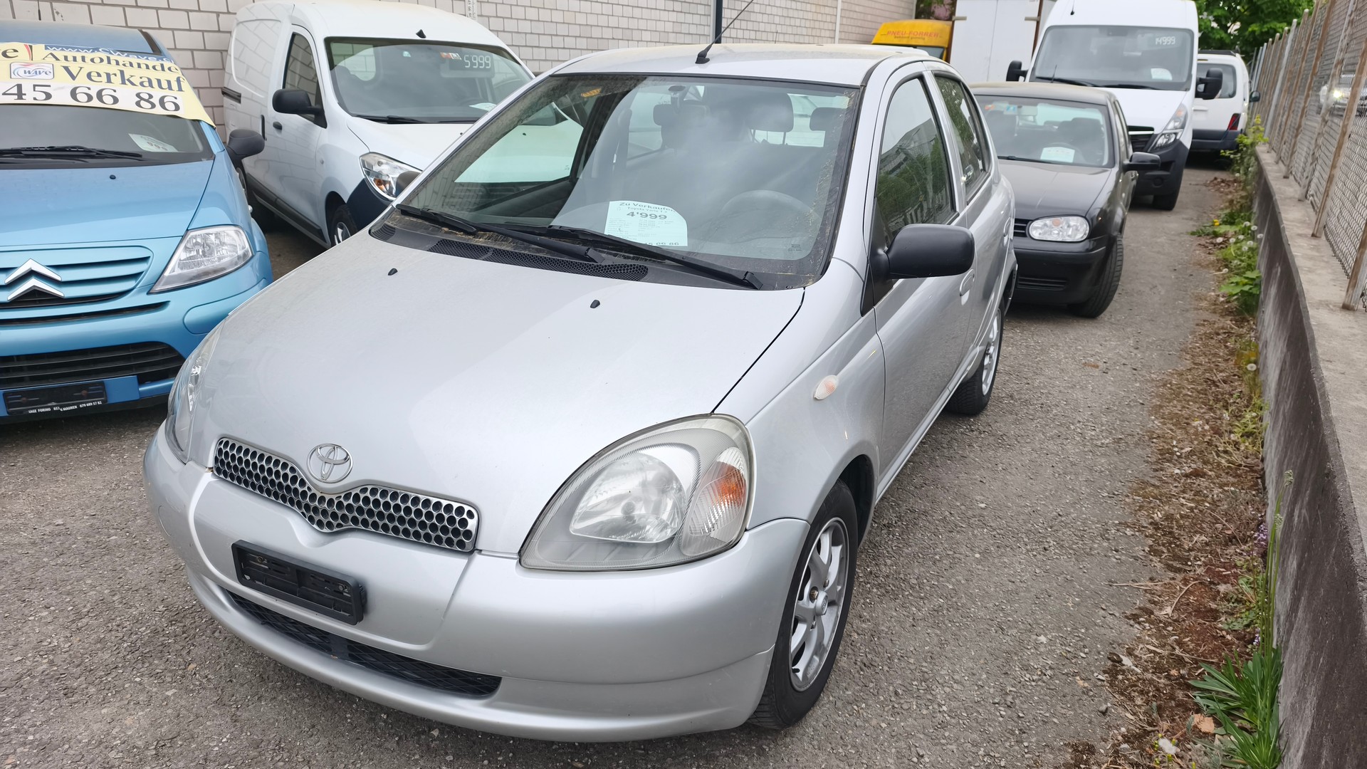 TOYOTA Yaris 1.3 Linea Sol