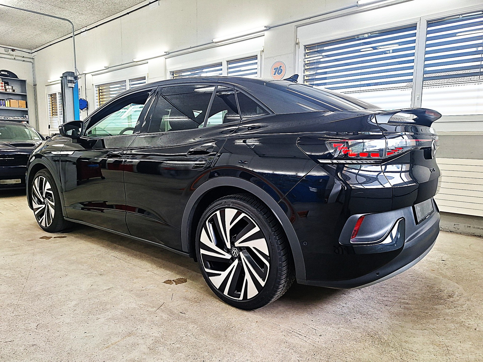 VW ID.5 GTX 77 kWh 4Motion⚡Keine Ablieferungspauschale⚡-image-4