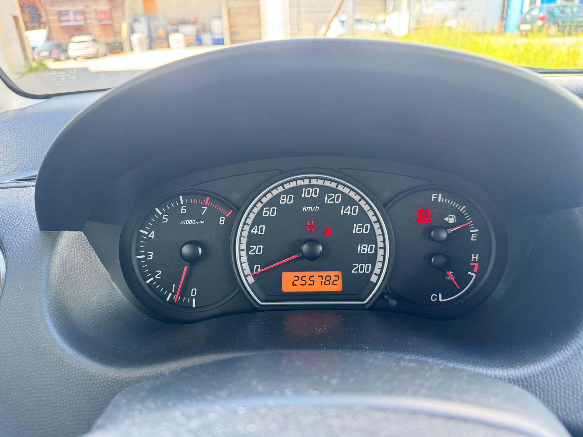 SUZUKI Swift 1.3i 16V GL Top Piz Sulai LE 4x4-image-5