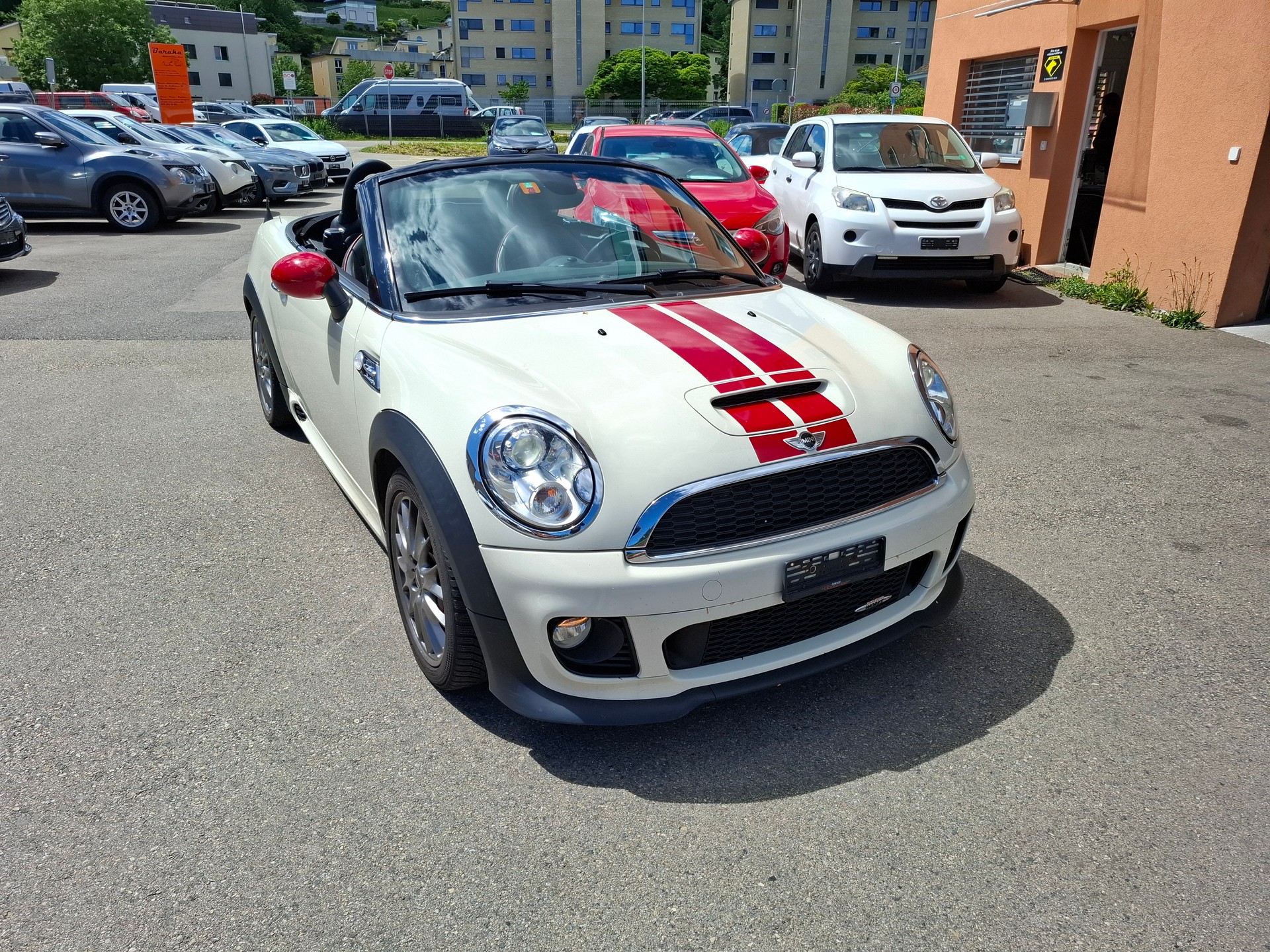 MINI Cooper John Cooper Works Roadster-image-2