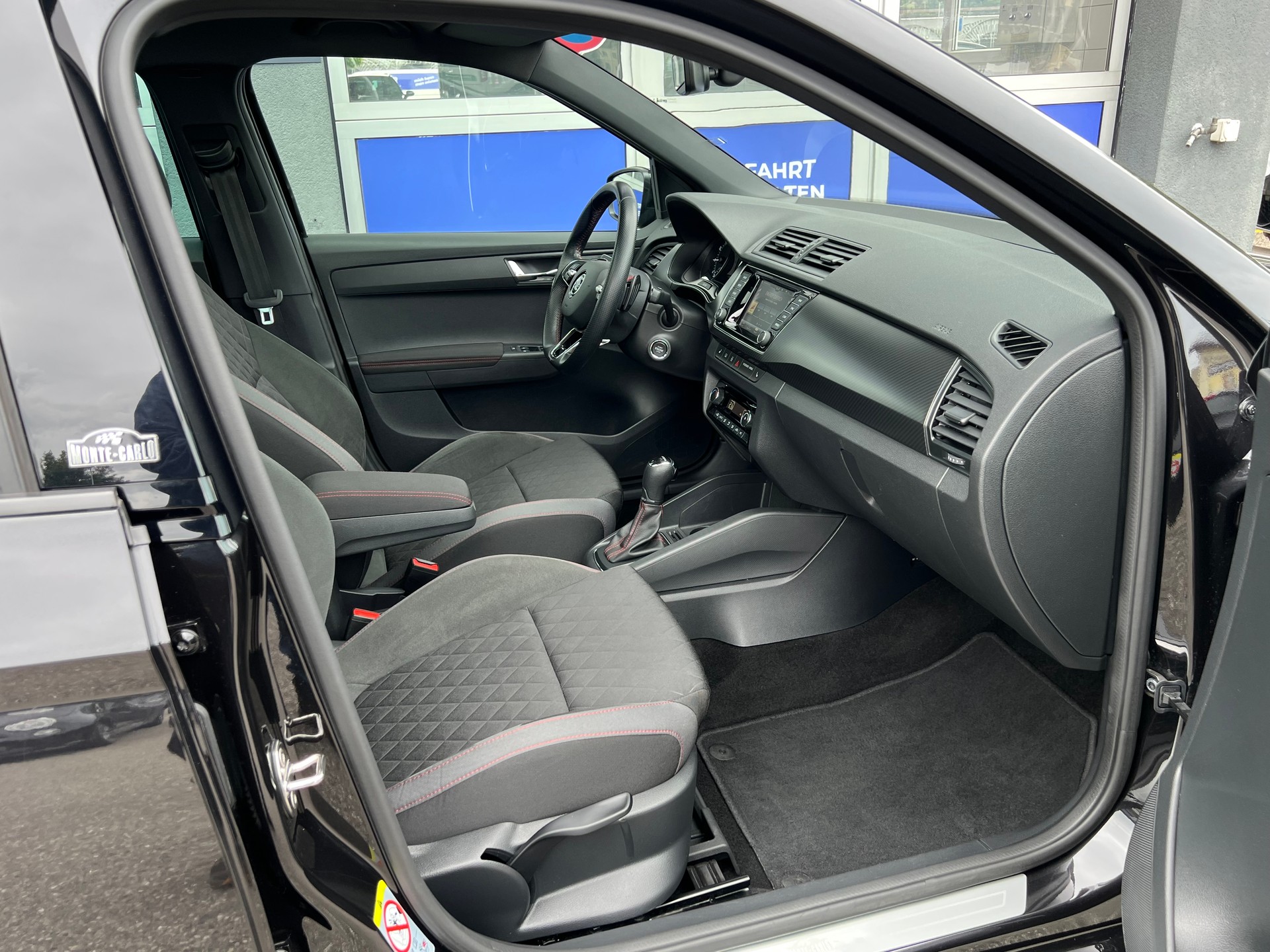 SKODA Fabia 1.0 TSI Monte Carlo DSG-image-13