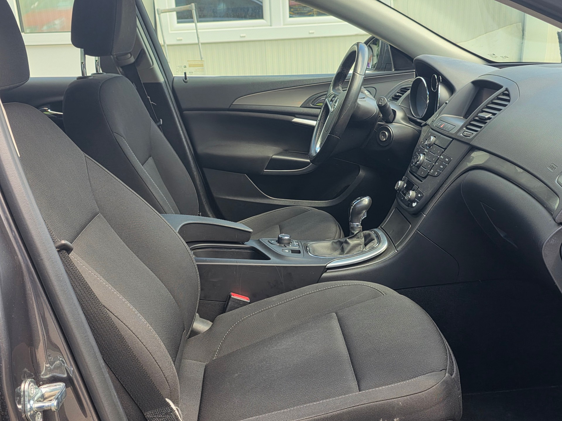 OPEL Insignia 1.8-image-12