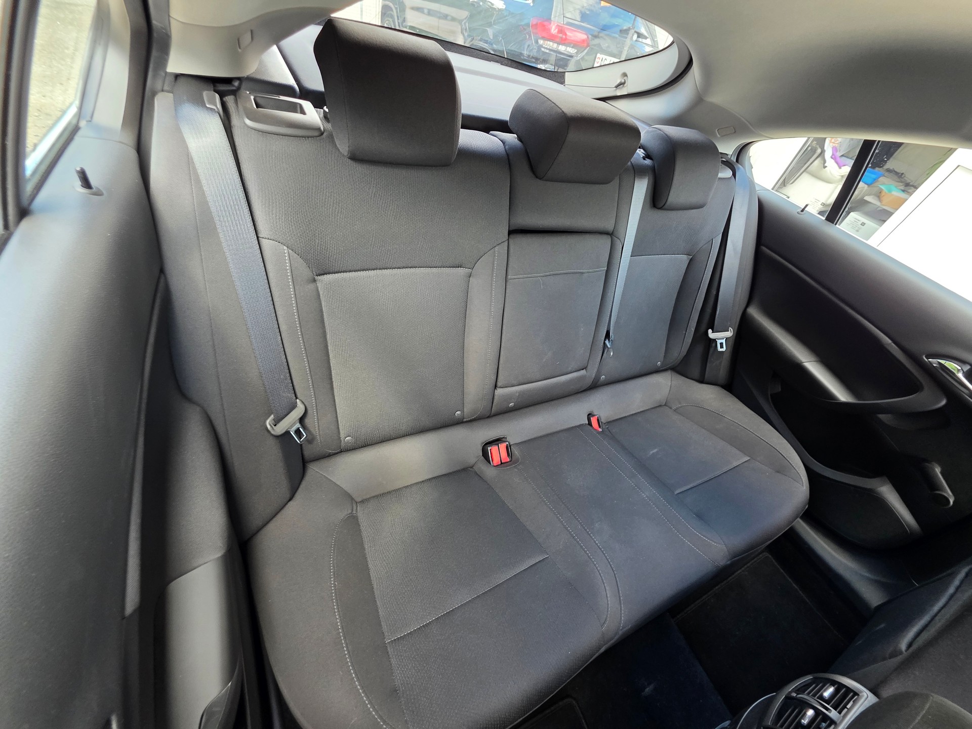 OPEL Insignia 1.8-image-14