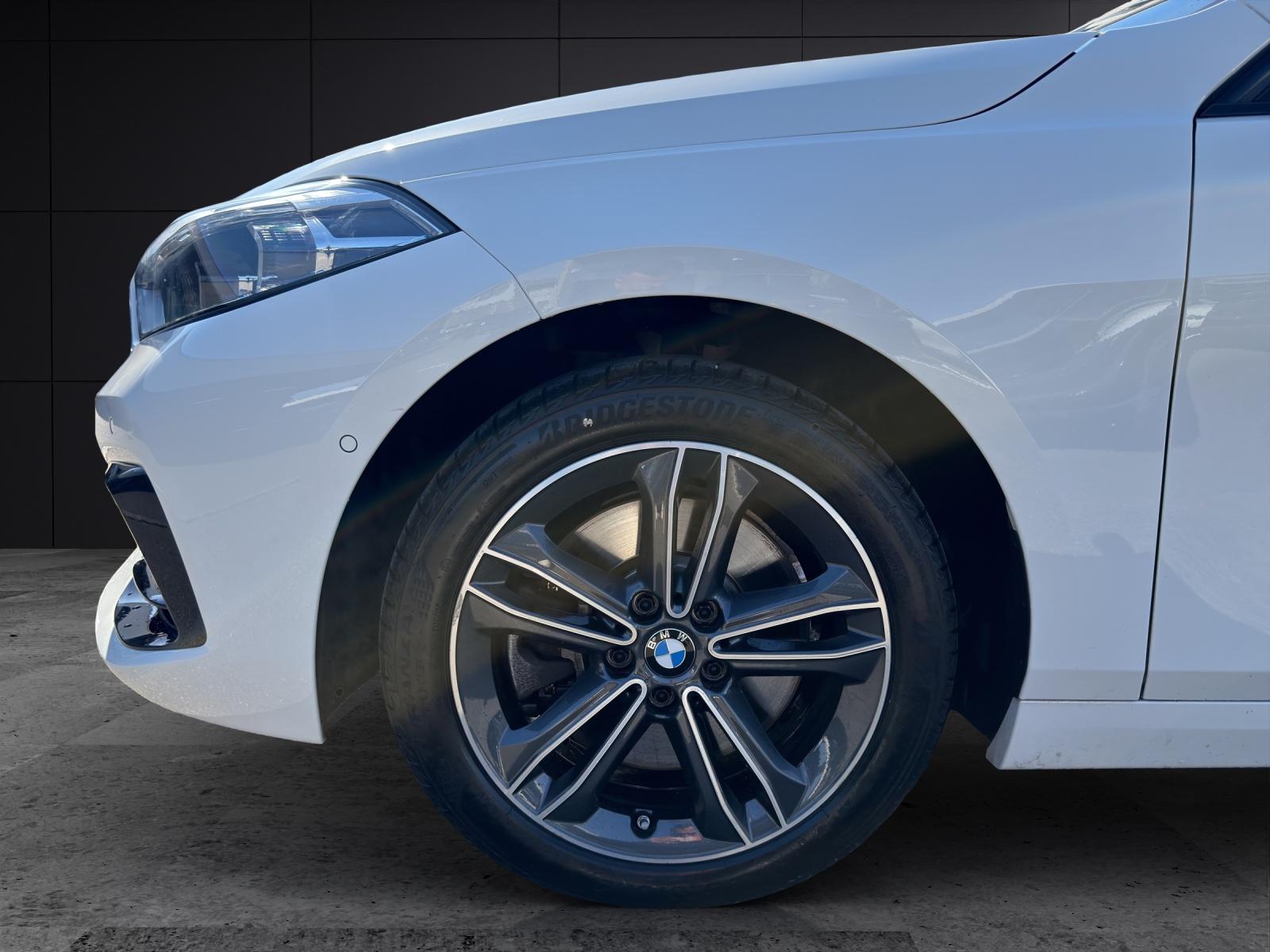 BMW 120d xDrive-image-8