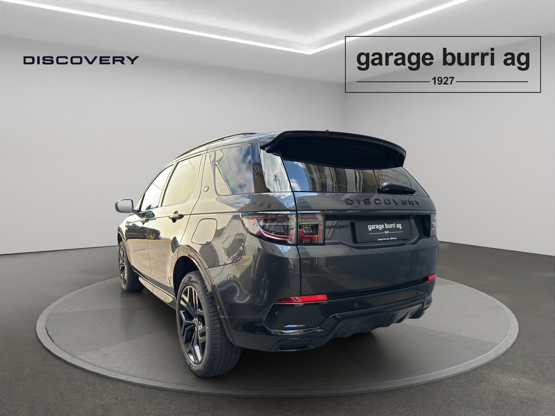 LAND ROVER Discovery Sport 1.5 T 270e Landmark-showroom-element-1