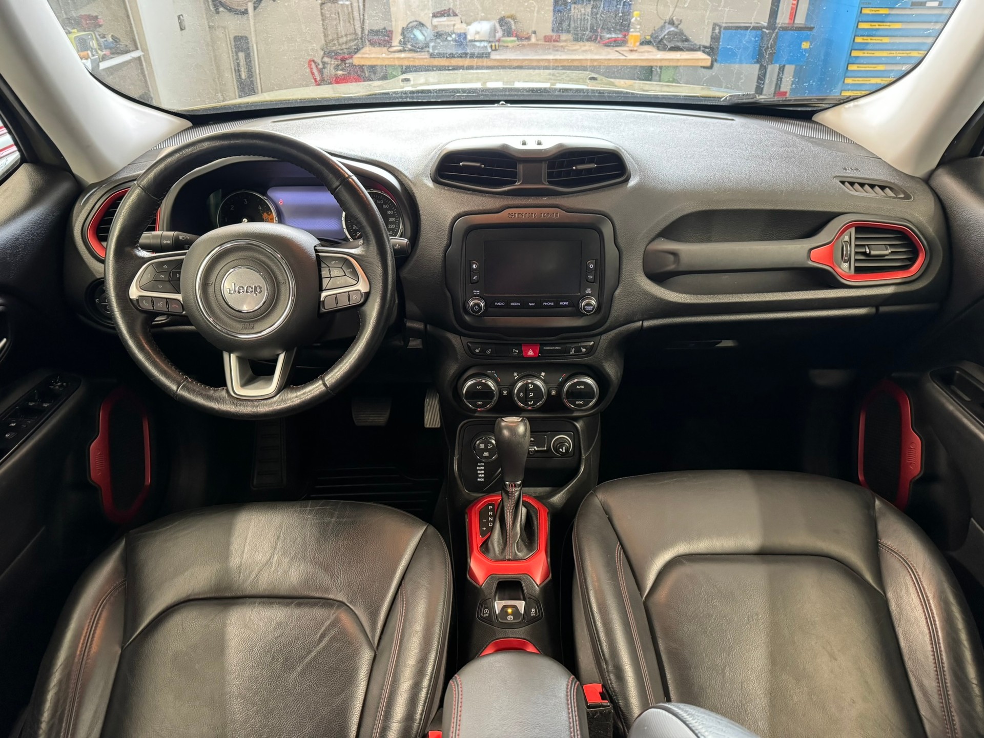 JEEP Renegade 2.0 CRD Trailhawk AWD + Low Range 9ATX-image-6