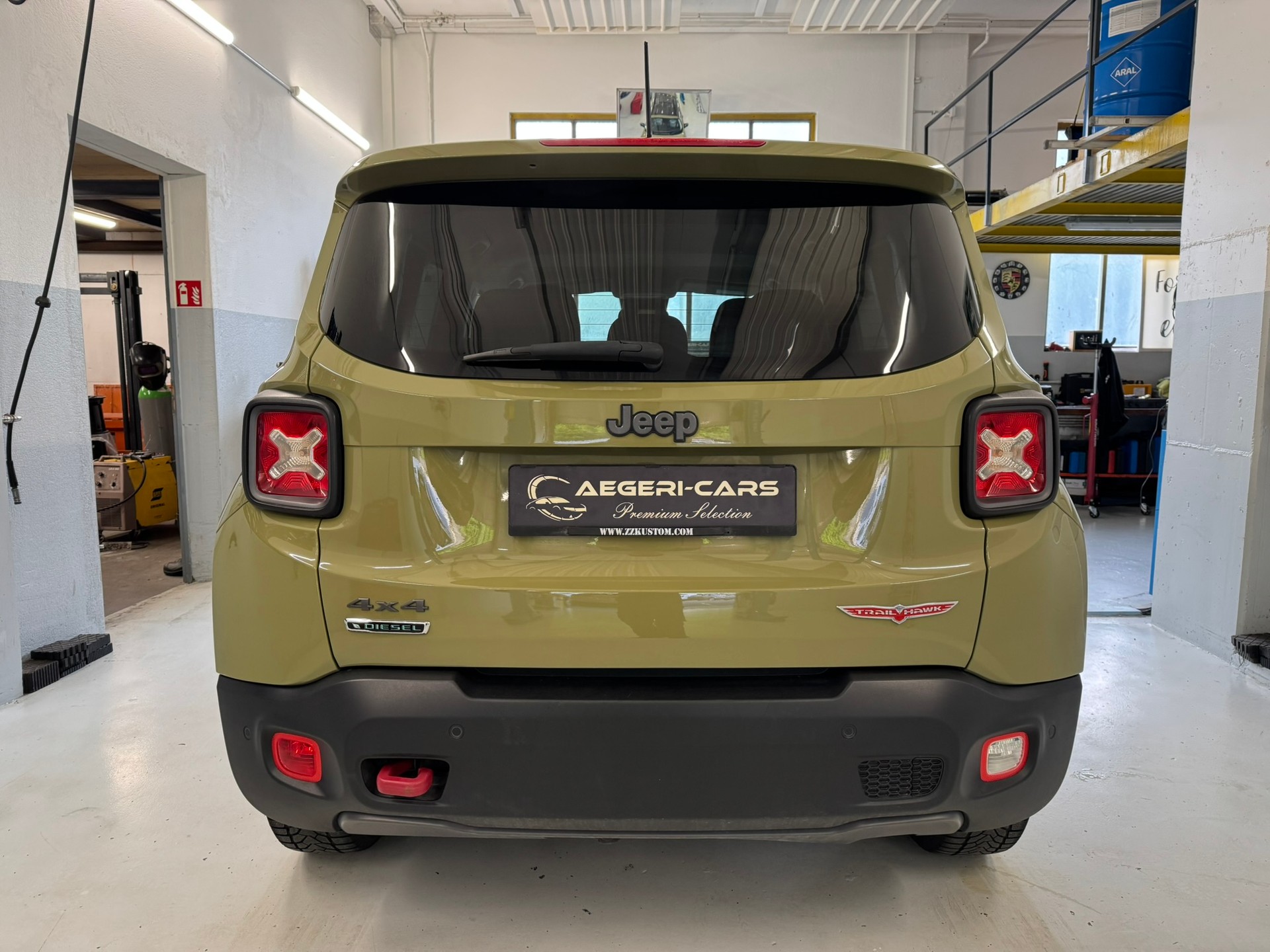 JEEP Renegade 2.0 CRD Trailhawk AWD + Low Range 9ATX-image-4