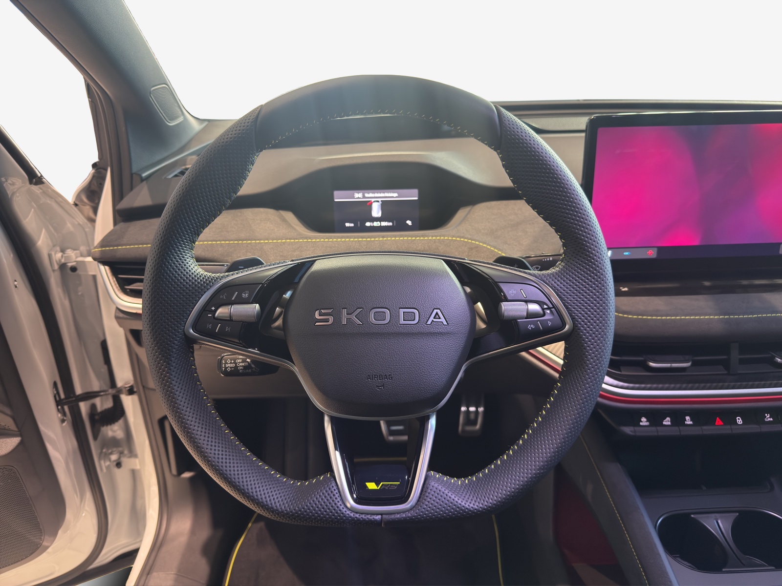 SKODA Enyaq Coupé RS 4x4-image-9